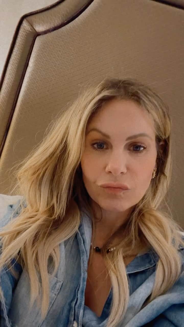 のインスタグラム：「When people tell me I talk about God too much🌟」