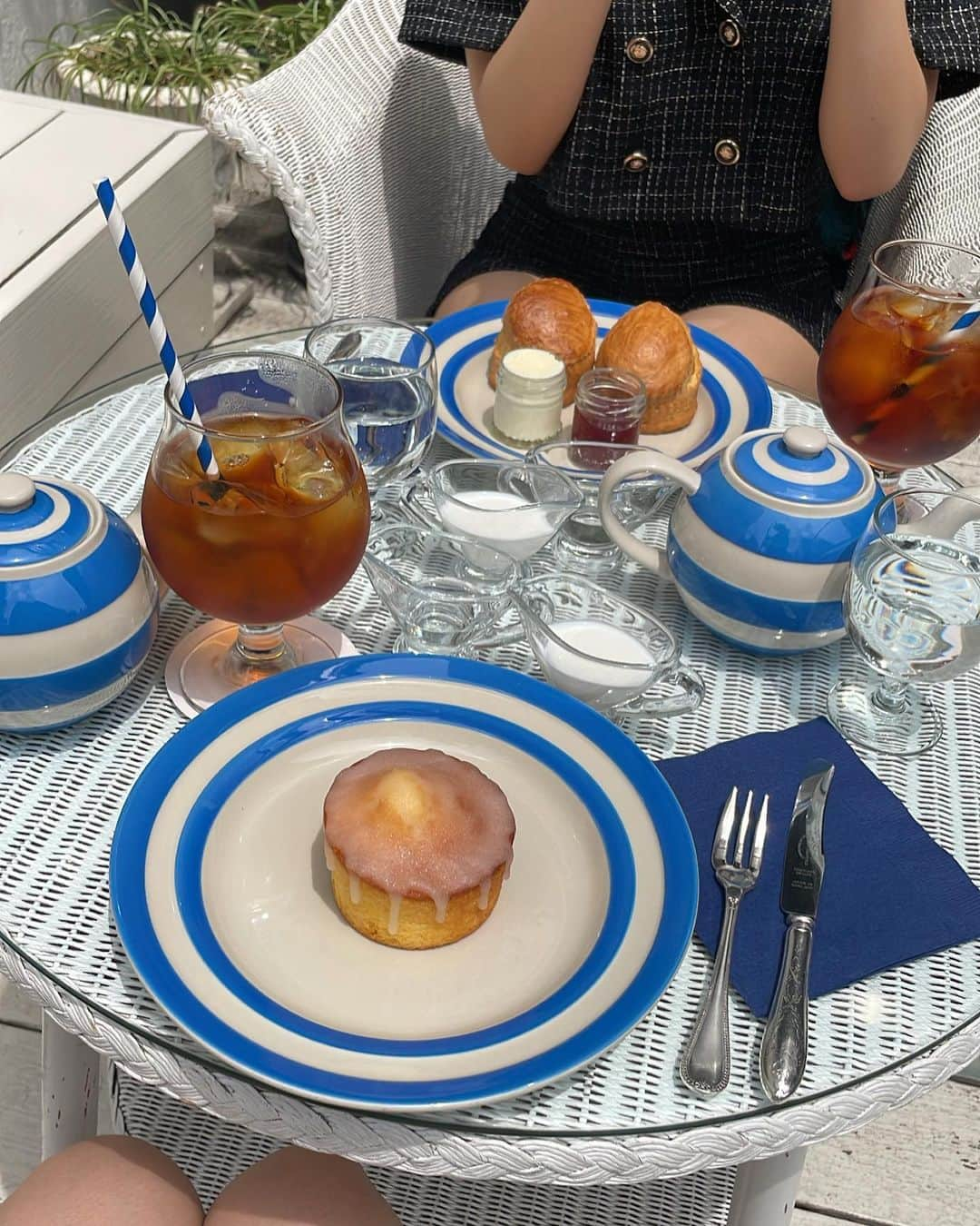 安田桃寧さんのインスタグラム写真 - (安田桃寧Instagram)「#cafe 💙」6月8日 22時28分 - peachpeach_o6o8