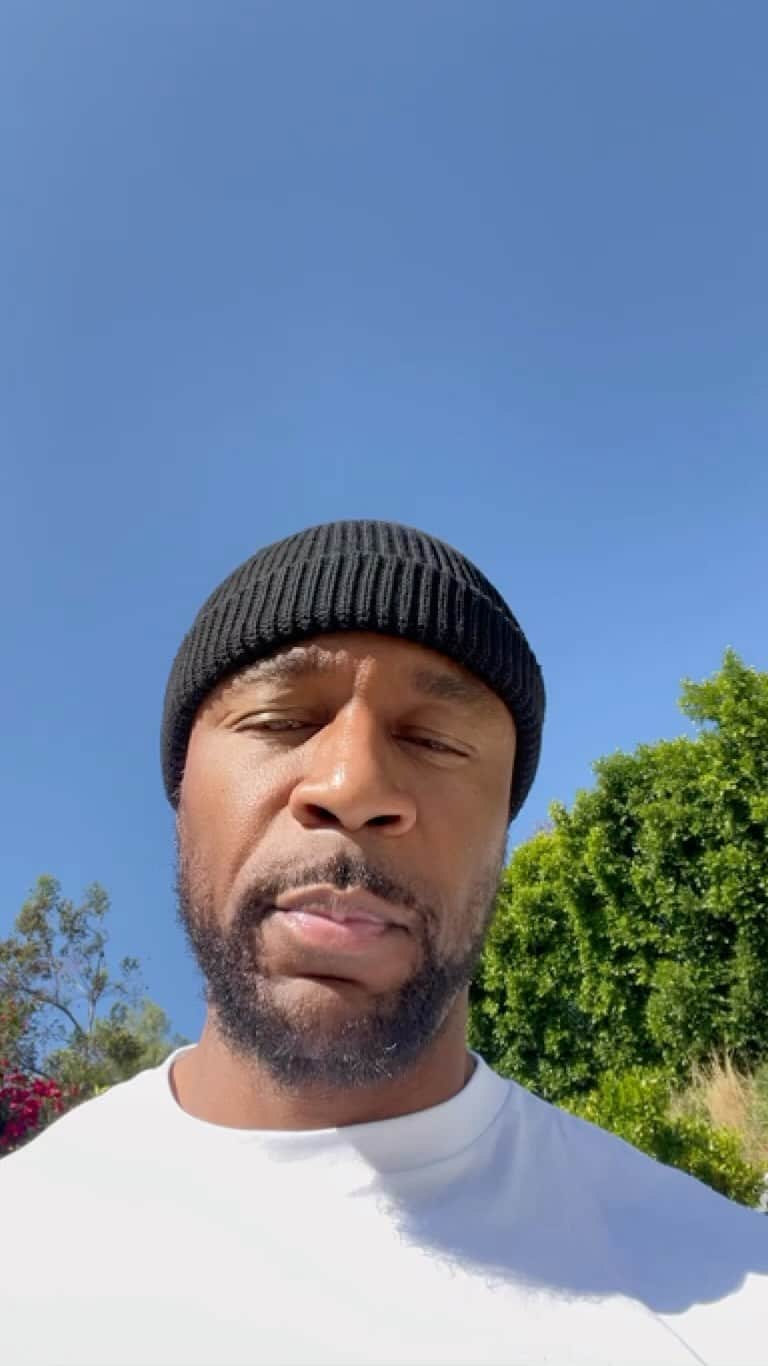 のインスタグラム：「Just to be clear.. R&B MONEY!!..」