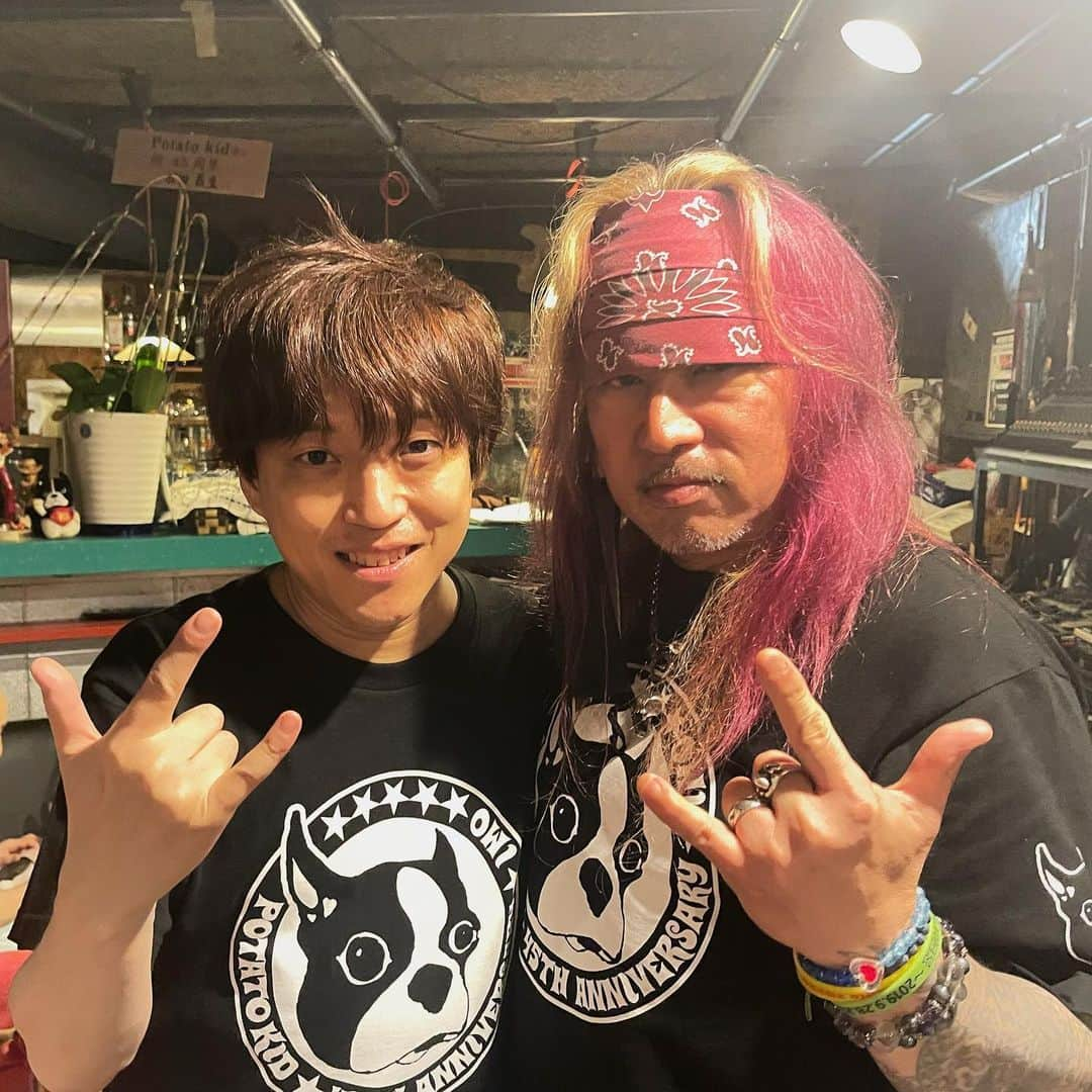 CUTTさんのインスタグラム写真 - (CUTTInstagram)「ポテキ45周年記念ライブDAY7 CUTTワンマンありがとうございました!  自分としては完全に過去一楽しいライブでした!  ChatGPTの前口上とアンコールのメッセージも良かったし、皆さんのおかげで盛り上がりました☺️  というわけで、ポテキ10DAYS完走まであと3日。マスター、ジョージさんお気張りください!」6月9日 0時34分 - cuttofficial