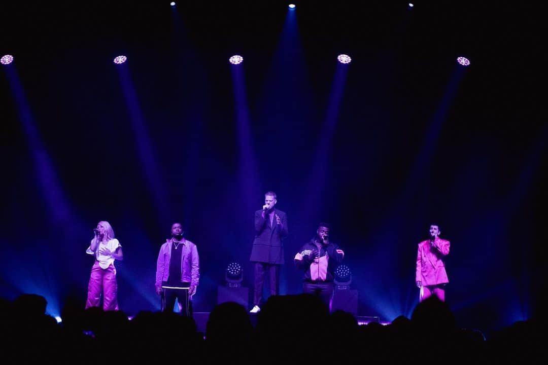 ペンタトニックスさんのインスタグラム写真 - (ペンタトニックスInstagram)「~Night ✌️ in Paris~  Thank you France for the two beautiful evenings we had in your incredible city! #PTXTheWorldTour  📸: @hausdo」6月9日 0時43分 - ptxofficial