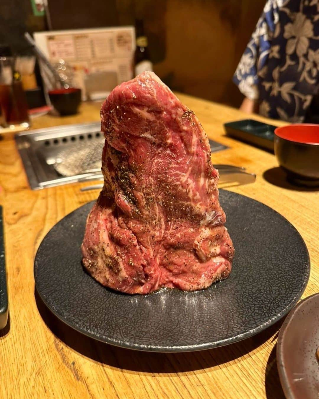 落合福嗣さんのインスタグラム写真 - (落合福嗣Instagram)「お肉ばーん！！」6月9日 1時15分 - f.ochiai820