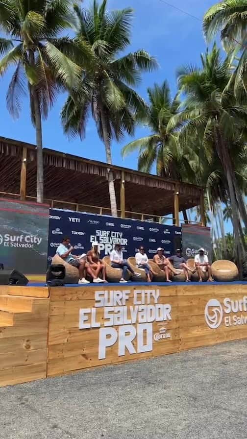 世界プロサーフィン連盟（WSL）のインスタグラム：「LIVE: @surfcity #ElSalvadorPro pres. by @corona Press Conference 🎤」