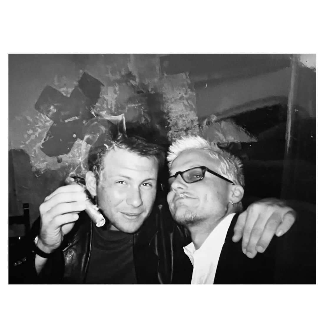 ランドール・スラヴィンのインスタグラム：「Christian Slater & i.  New Years Eve 1997 (unseen snapshot)」