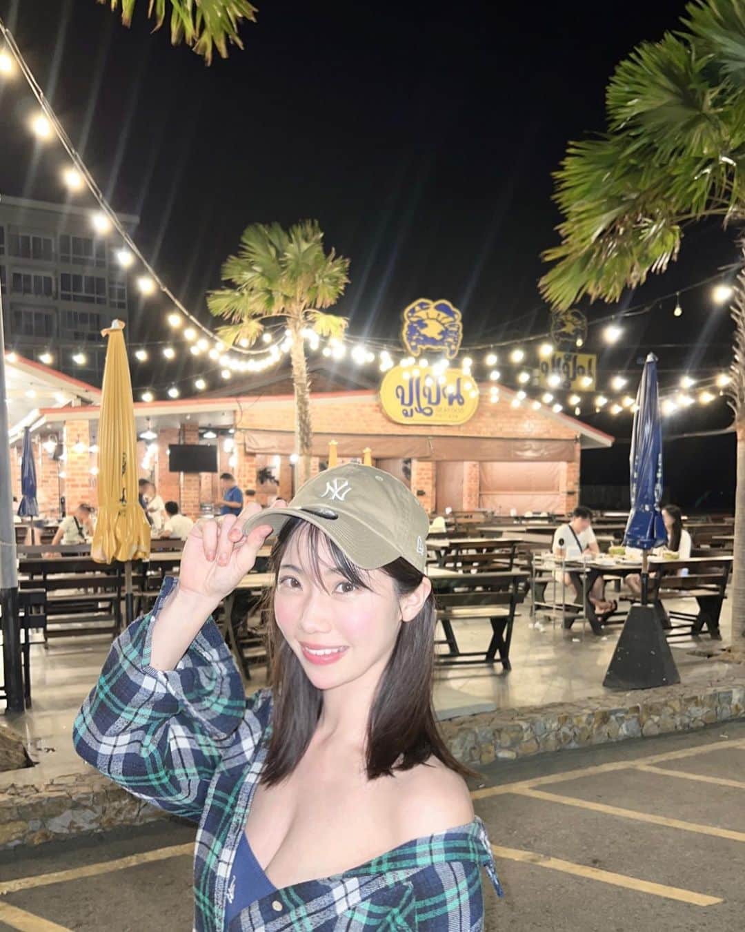 のインスタグラム：「タイロケ2日目撮影無事に終わりました🇹🇭 ご飯が美味しくて最高🤤💕 明日も頑張るぞ🐘  #thai #鈴木ふみ奈  #suzukifumina #タイ #🇹🇭」