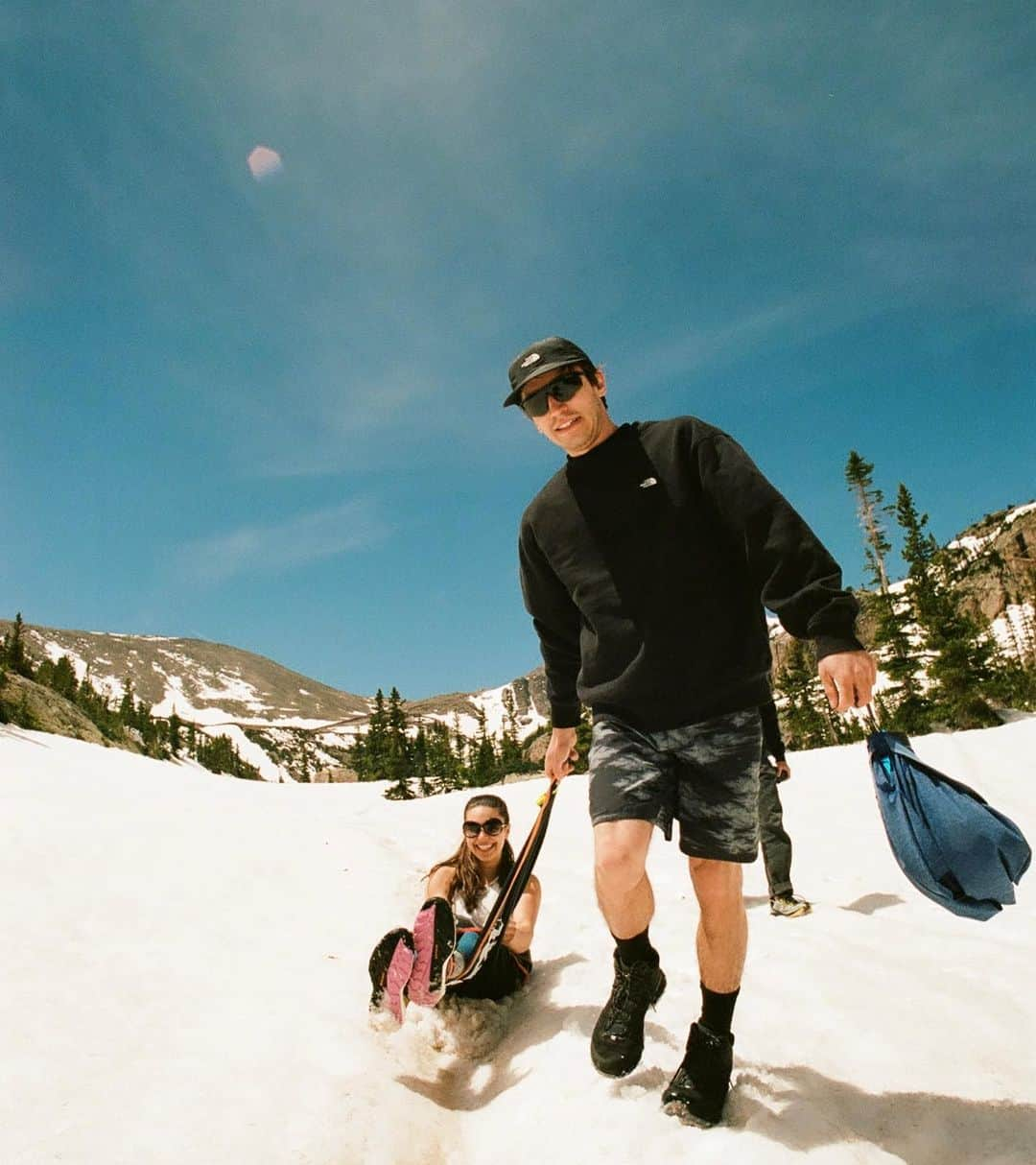 ブルック・ラバウトゥーさんのインスタグラム写真 - (ブルック・ラバウトゥーInstagram)「Mountains were high and valleys were low on this adventure 😅🏔️🏕️ • 🎞️: @finn.stack  📸: @chris_cosser」6月9日 3時03分 - brookeraboutou