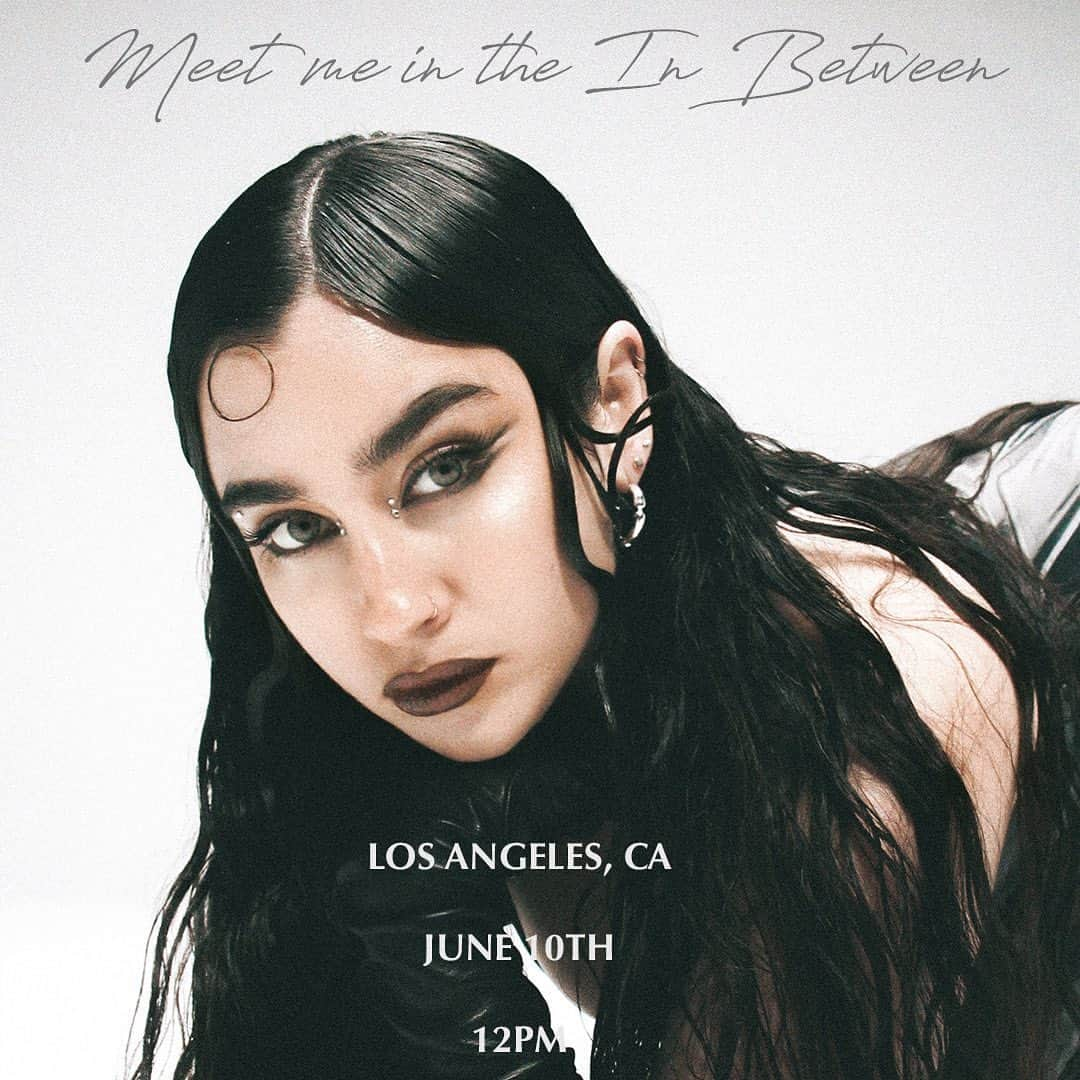 ローレン・ハウレギさんのインスタグラム写真 - (ローレン・ハウレギInstagram)「Hey angelsss 🥰🥰 I wanted to do something special for the release so we created a #MeetMeInTheInBetween experience this Saturday in LA — we will talk, hang, and of course I will be performing some new songs from my EP acoustically🦋 Come through if you have some timee, it’ll be from 12-4pm! Packages are on sale now, link in bio.   (for those not in LA don’t worry announcing something really soon in a city near you)     🤍🤍🤍」6月9日 3時12分 - laurenjauregui