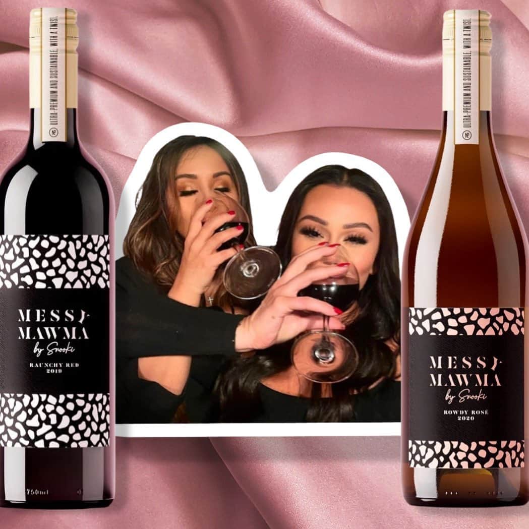 ニコール・ ポリッツィのインスタグラム：「Happy #nationalbestfriendday 🍷TAG YOUR BESTIE MAWMA!  Enjoy some MESSY MAWMA with your bestie 💕 My RAUNCHY RED & ROWDY ROSÉ is now available online! @messymawmawine」