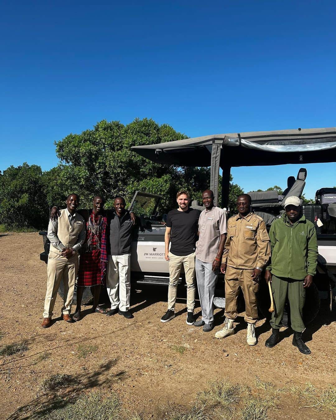 マルセル・シュメルツァーさんのインスタグラム写真 - (マルセル・シュメルツァーInstagram)「What an unforgettable trip to this beautiful country. 🇰🇪  A huge thank you to the whole team of @jwmasaimara for the hospitality at this amazing lodge and the safari game drives. Thanks for organizing and recommending @ecmlifestyle   #safari #kenya #bigfive」6月9日 4時20分 - schmelle_29