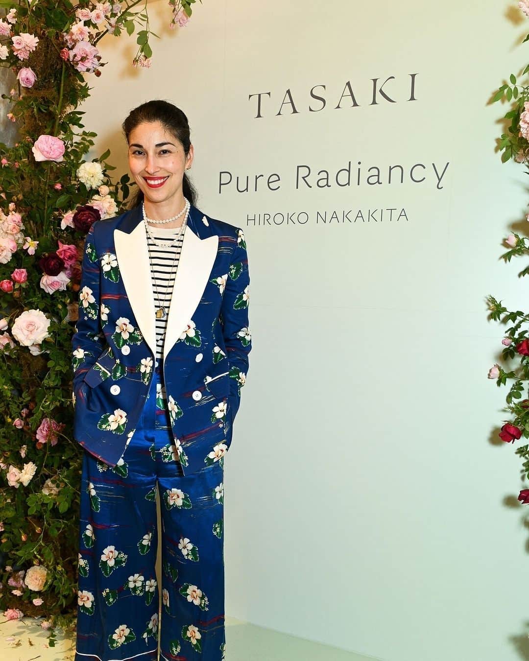 TASAKIさんのインスタグラム写真 - (TASAKIInstagram)「Actress @jessalxander  joined TASAKI for a cocktail party at the Maison’s London Boutique to celebrate the launch of the 'Pure Radiancy' art exhibition by artist @hirokonakakita.  photo: @iona.wolff , Getty images @gallery_hirokonakakita  #TASAKI #hirokonakakita」6月9日 5時20分 - tasaki_intl