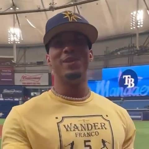 ホセ・レイエスのインスタグラム：「No aguanto la risa kakakakakakaka🫨🥴」
