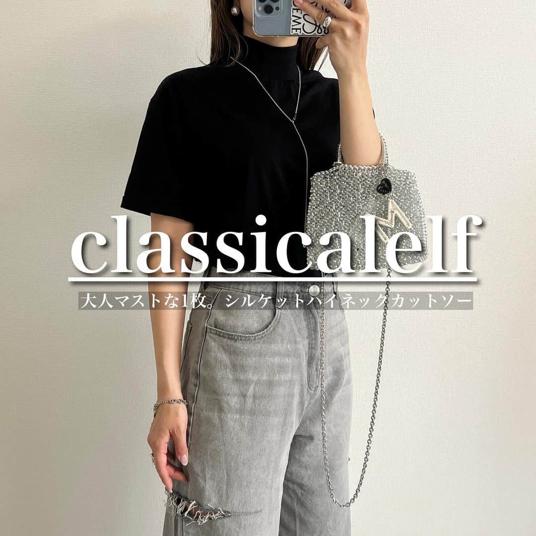 Miyoのインスタグラム：「シルケット加工で滑らかな肌触りのハイネックT🖤 カジュアルになりすぎない生地感だから、 きれいめコーデにも合わせやすいよ😉👌🏻 ブラック/Lサイズ着用 (身長165cm) ⁡ ⁡ ハイネックT… @classicalelf_official デニム・アクセサリー…楽天roomに載せてます バッグ…アンテプリマ サンダル…ZARA ⁡ ⁡ #クラシカルエルフ #classicalelf #エルフコーデ #タイアップ #uniqlo #gu #zara #ユニクロ #ジーユー #ザラ #zozo #zozotown #zozo購入品 #zozotown購入品 #カットソー #ハイネック#骨格ウェーブ#大人カジュアル#夏コーデ ⁡」