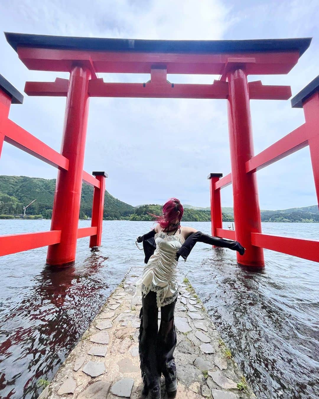 なつかのインスタグラム：「🐋  The world's all cleaned up. A breeze goes by We are in the sky.」