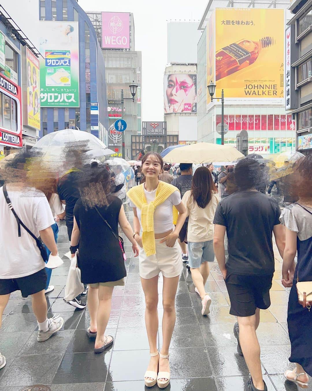 並川花連さんのインスタグラム写真 - (並川花連Instagram)「OSAKA💛  なんばの551レストラン、 住んでたときは当たり前すぎて いったことなかったけど。 さいこうでした🤤 お腹はち切れるまで食べた🤣♡  子供のころ、 ばーばがよくお家に遊びに来るたびに 551のアイスキャンデー 買ってきてくれてたり。🍦 肉まんはよくお家にあったし♡ 551は思い出がたくさん🥰  差し色に珍しく黄色💛いれた日🐥」6月9日 17時42分 - kareurn