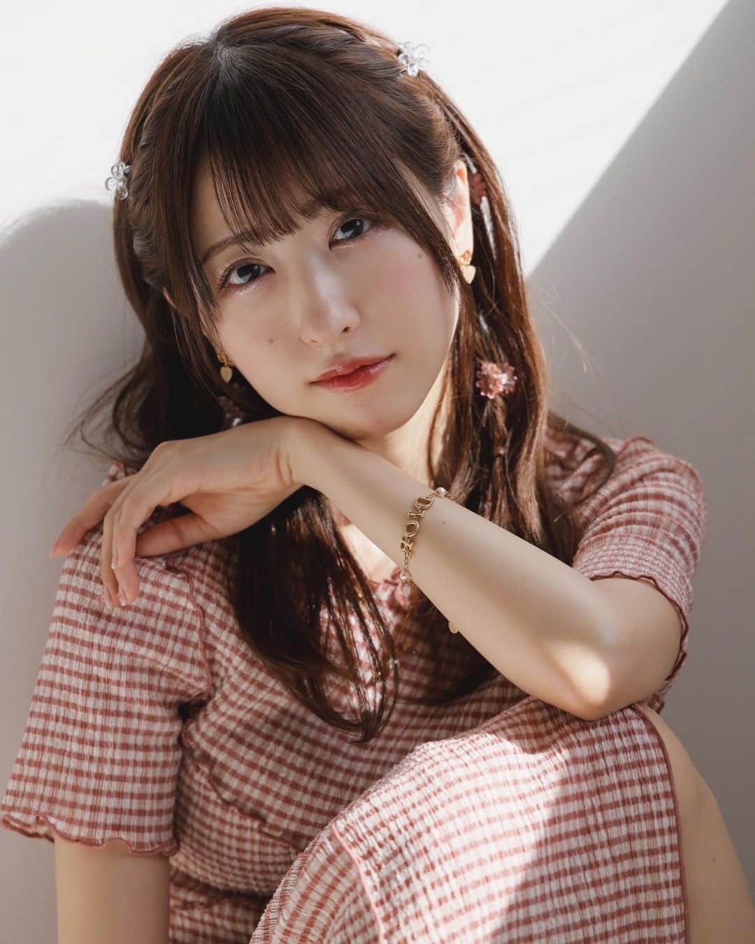 のインスタグラム：「🤍  きょうもSNS見てくれてありがとう🙇‍♀️🤍 みんなは今日もすこやかですか？」