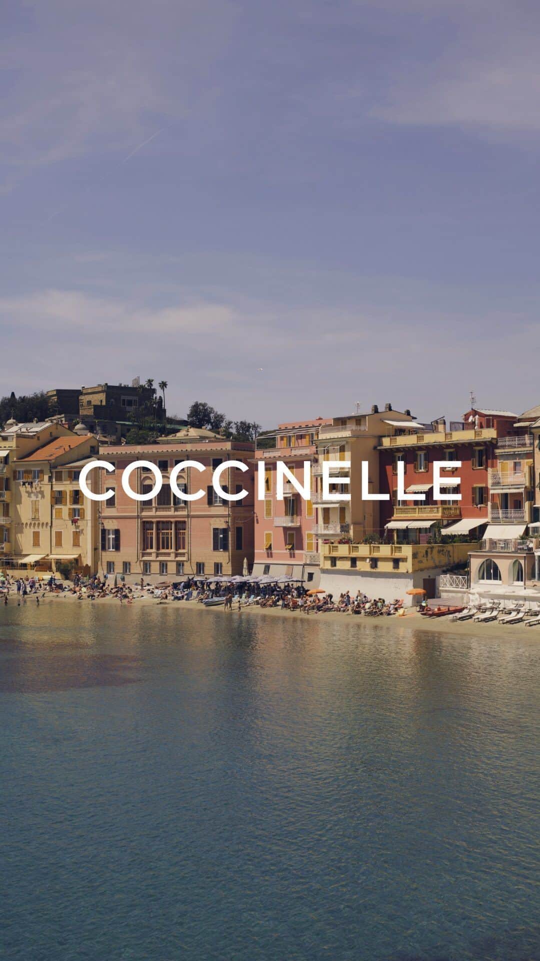 コチネレのインスタグラム：「Here comes the sun. The ultimate Coccinelle summer selection.  #Coccinelle #SS23」