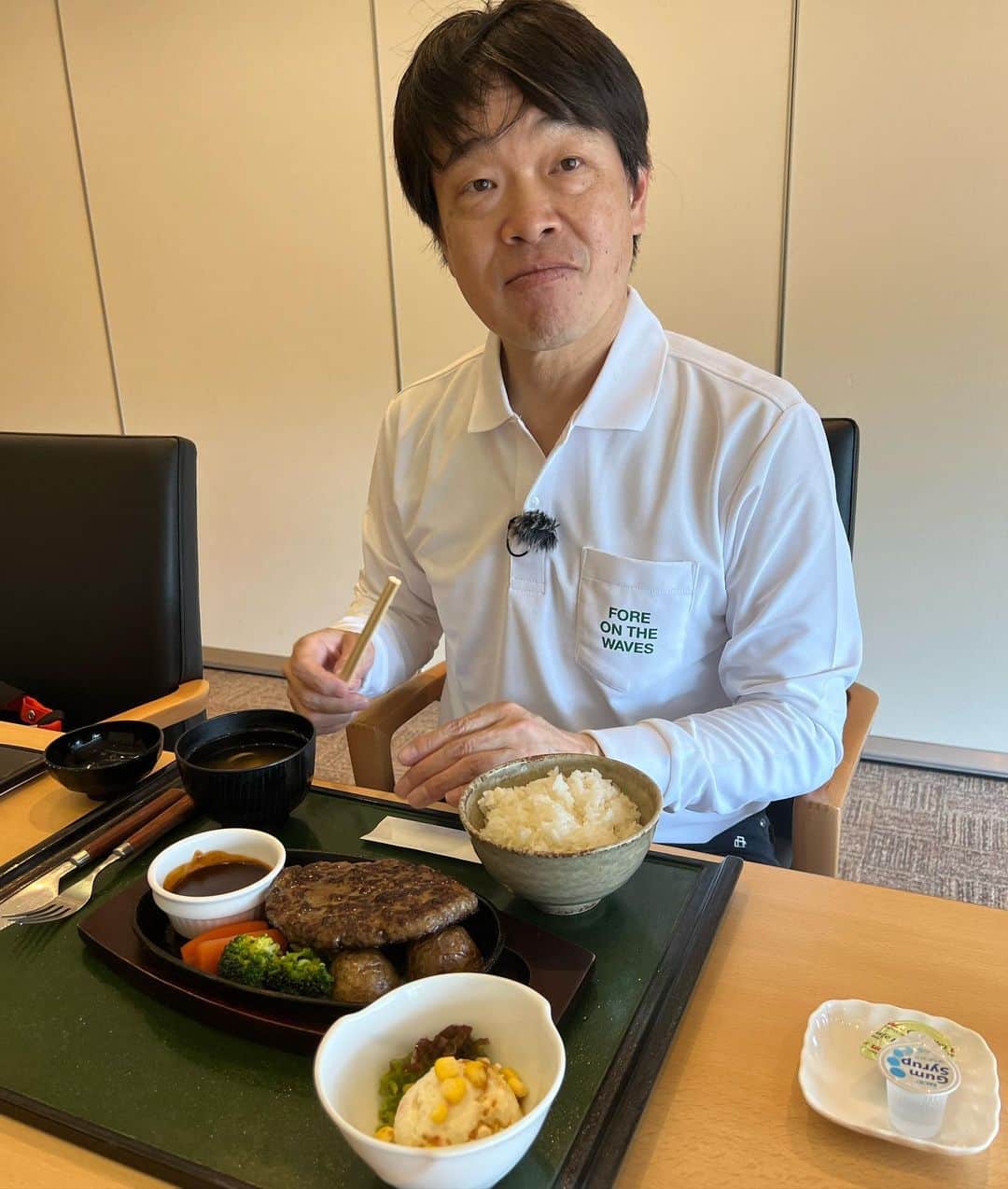 ホトゴルフ（蛍原徹）のグルメインスタ