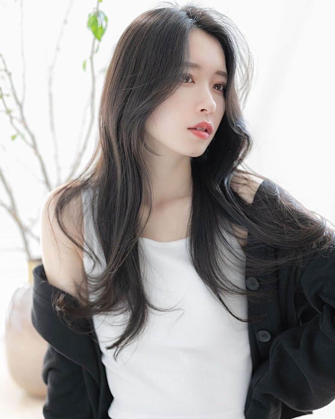 川子芹菜のインスタグラム：「. . photo 𓂃𓈒𓏸𓐍  .  .  最近データ全然載せてなかったなと思って📸  こういうガルクラ系めっちゃすき🫶🏻💗  .  .  .  #サロンモデル #サロモ #韓国っぽコーデ #モデル撮影 #フリーランスモデル#アラサーモデル #撮影モデル募集 #オルチャン #韓国 #韓国っぽ #広告撮影 #東京モデル #フリーモデル東京 #被写体モデル #撮影モデル #広告モデル #モデル #撮影データ #撮影モデル募集中 #撮影依頼募集中 #フリーランス女子 #フリーモデル #ブランドモデル #アパレルモデル #撮影依頼募集中 #オルチャンメイク #オルチャンヘア #オルチャンファッション #韓国ヘア #韓国メイク #韓国好きな人と繋がりたい」