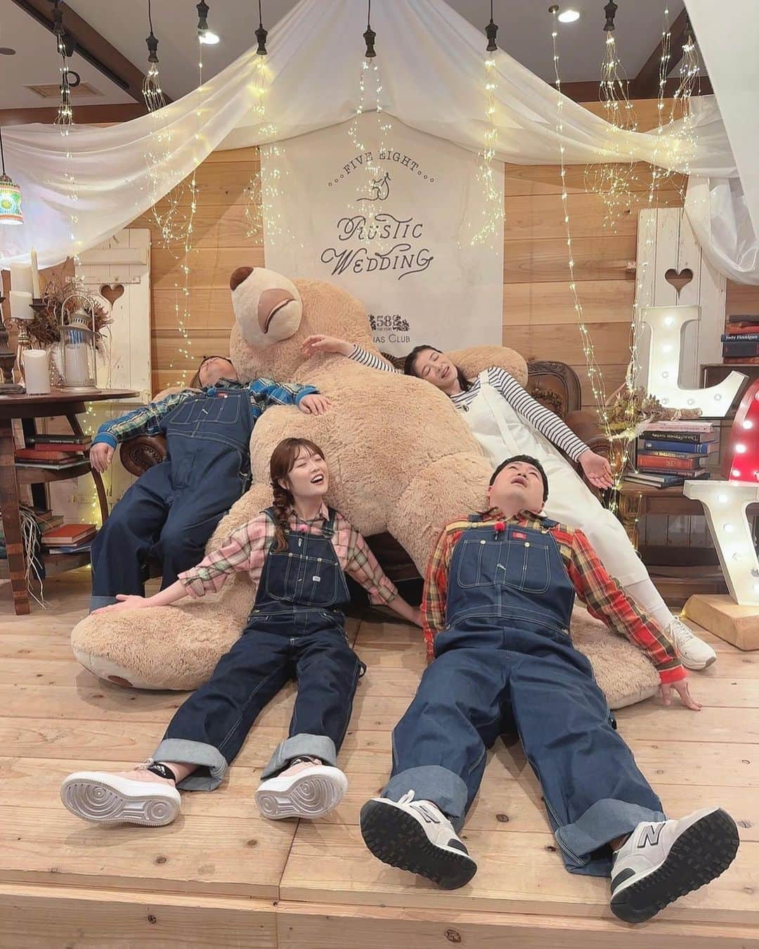 手島優のインスタグラム：「・ 本日〜🌈  6月9日(金)19:30〜19:57 放送予定  NHK宇都宮放送局「とちぎグルメ部」　  NHK＋でも見られます👀  アプリをダウンロードしてみてくださいませ✨     みんなで休憩中のオフショット🧸　  　 　  #出演　#nhk #nhk宇都宮　#お知らせ　#とちスペ　#ザたっち　#長井ゆめの #nhkプラス #nhkプラスで見逃し配信  #オフショット」