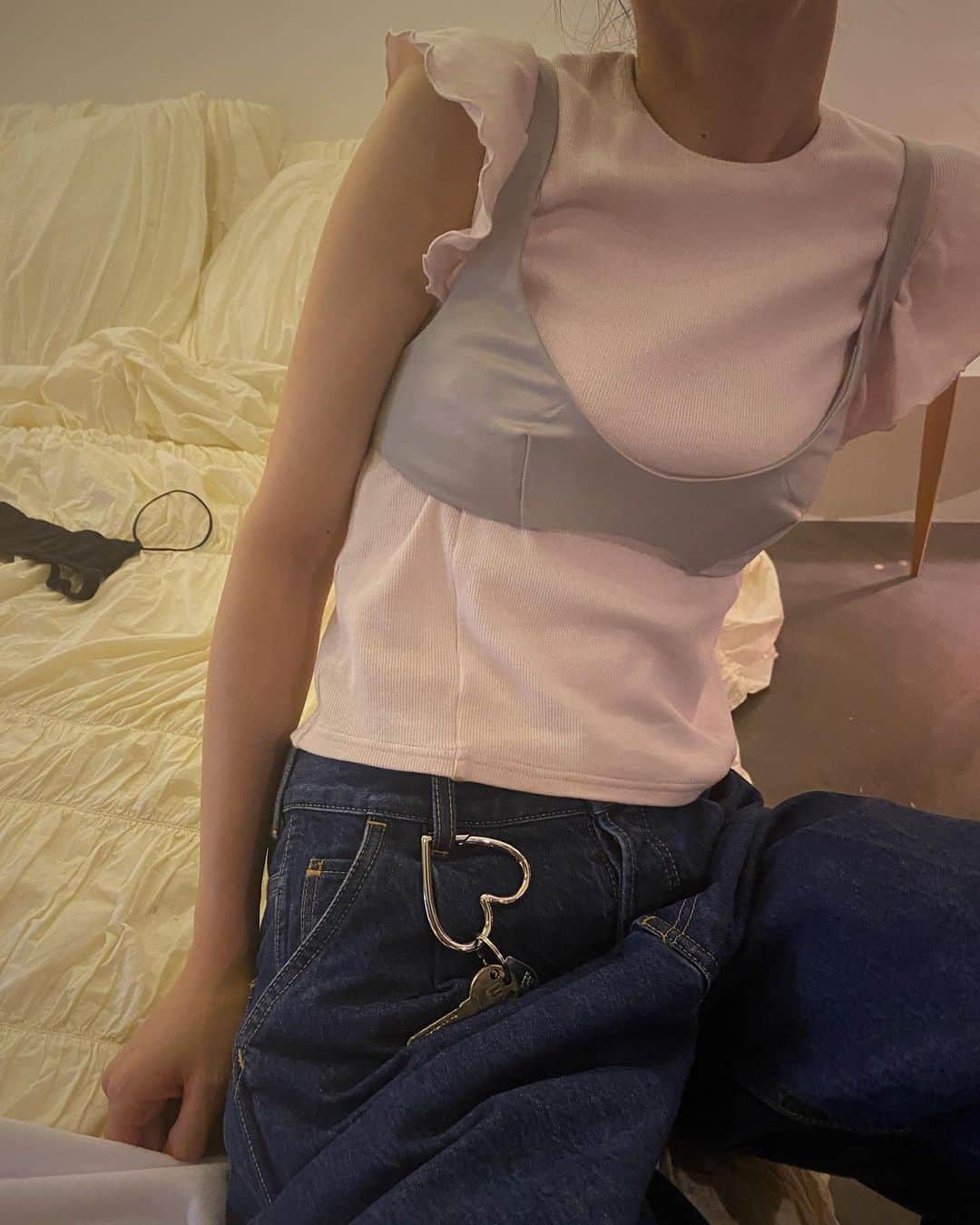 吉倉あおいさんのインスタグラム写真 - (吉倉あおいInstagram)「@draw_drawers この日着てた服とナイスコーデ🫶🏻 いつもありがとねっ　@marin_funayama  #まゆげ服 #lingerie#ランジェリー #ノンワイヤー」6月9日 10時52分 - aoi_yoshikura