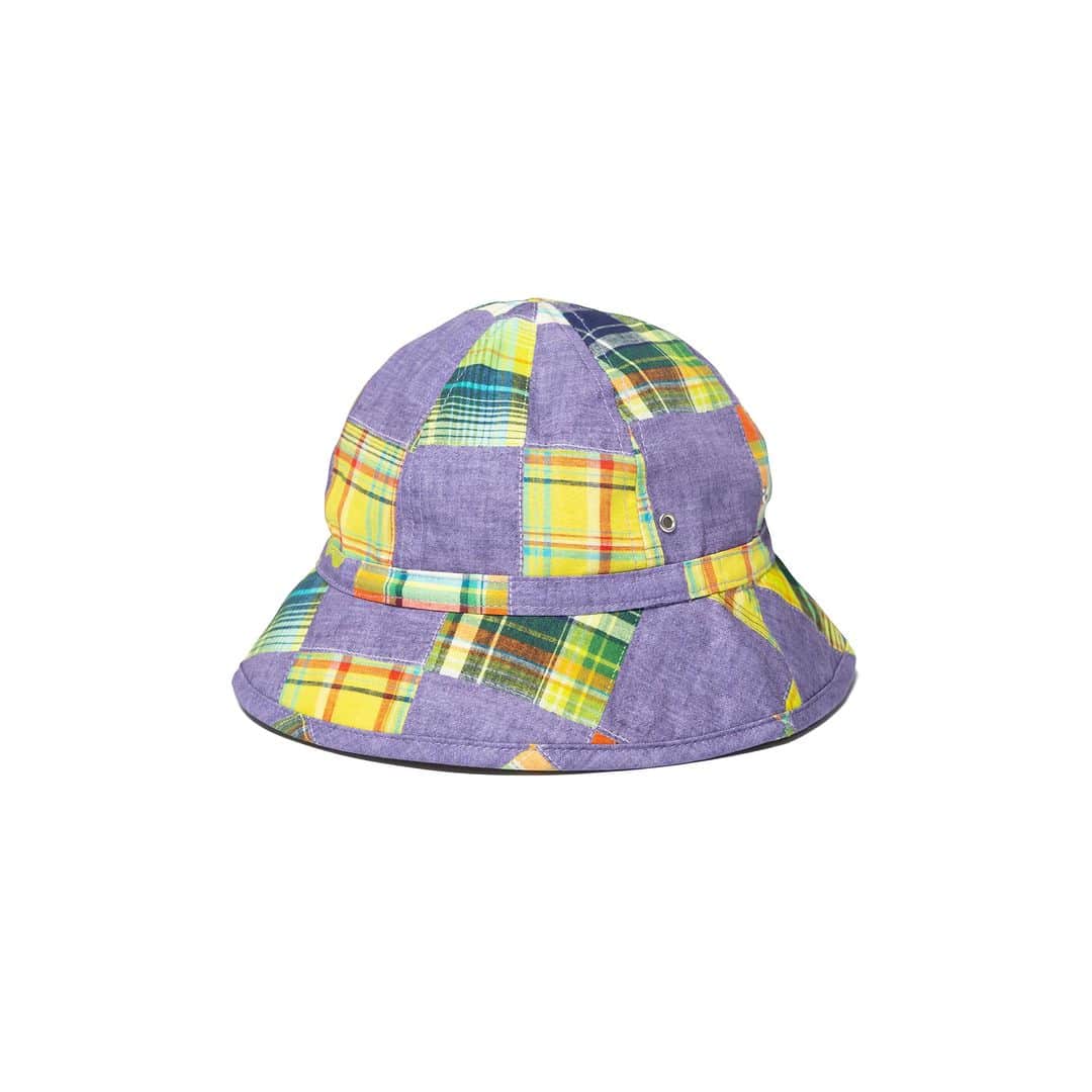 HUMAN MADEさんのインスタグラム写真 - (HUMAN MADEInstagram)「"PATCHWORK PRINTED  BUCKET HAT" is available at 10th June 11:00am (JST) at Human Made stores mentioned below.  6月10日AM11時より、"PATCHWORK PRINTED  BUCKET HAT” が HUMAN MADE のオンラインストア並びに下記の直営店舗にて発売となります。  [取り扱い直営店舗 - Available at these Human Made stores] ■ HUMAN MADE ONLINE STORE ■ HUMAN MADE OFFLINE STORE ■ HUMAN MADE HARAJUKU ■ HUMAN MADE SHIBUYA PARCO ■ HUMAN MADE 1928 ■ HUMAN MADE SHINSAIBASHI PARCO  *在庫状況は各店舗までお問い合わせください。 *Please contact each store for stock status.  オリジナルのパッチワークデザインをプリントで落とし込んだ、ラウンドタイプのバケットハット。半袖シャツ「PATCHWORK PRINTED S/S SHIRT」、ハーフパンツ「PATCHWORK PRINTED SHORTS」と同素材で同柄です。  Round type bucket hat with an original patchwork print.  It's made of the same material and pattern as the Patchwork Printed S/S Shirt and Shorts.」6月9日 11時06分 - humanmade
