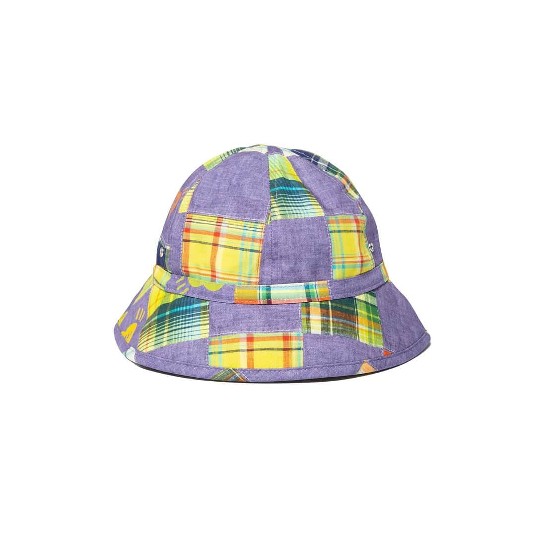 HUMAN MADEさんのインスタグラム写真 - (HUMAN MADEInstagram)「"PATCHWORK PRINTED  BUCKET HAT" is available at 10th June 11:00am (JST) at Human Made stores mentioned below.  6月10日AM11時より、"PATCHWORK PRINTED  BUCKET HAT” が HUMAN MADE のオンラインストア並びに下記の直営店舗にて発売となります。  [取り扱い直営店舗 - Available at these Human Made stores] ■ HUMAN MADE ONLINE STORE ■ HUMAN MADE OFFLINE STORE ■ HUMAN MADE HARAJUKU ■ HUMAN MADE SHIBUYA PARCO ■ HUMAN MADE 1928 ■ HUMAN MADE SHINSAIBASHI PARCO  *在庫状況は各店舗までお問い合わせください。 *Please contact each store for stock status.  オリジナルのパッチワークデザインをプリントで落とし込んだ、ラウンドタイプのバケットハット。半袖シャツ「PATCHWORK PRINTED S/S SHIRT」、ハーフパンツ「PATCHWORK PRINTED SHORTS」と同素材で同柄です。  Round type bucket hat with an original patchwork print.  It's made of the same material and pattern as the Patchwork Printed S/S Shirt and Shorts.」6月9日 11時06分 - humanmade