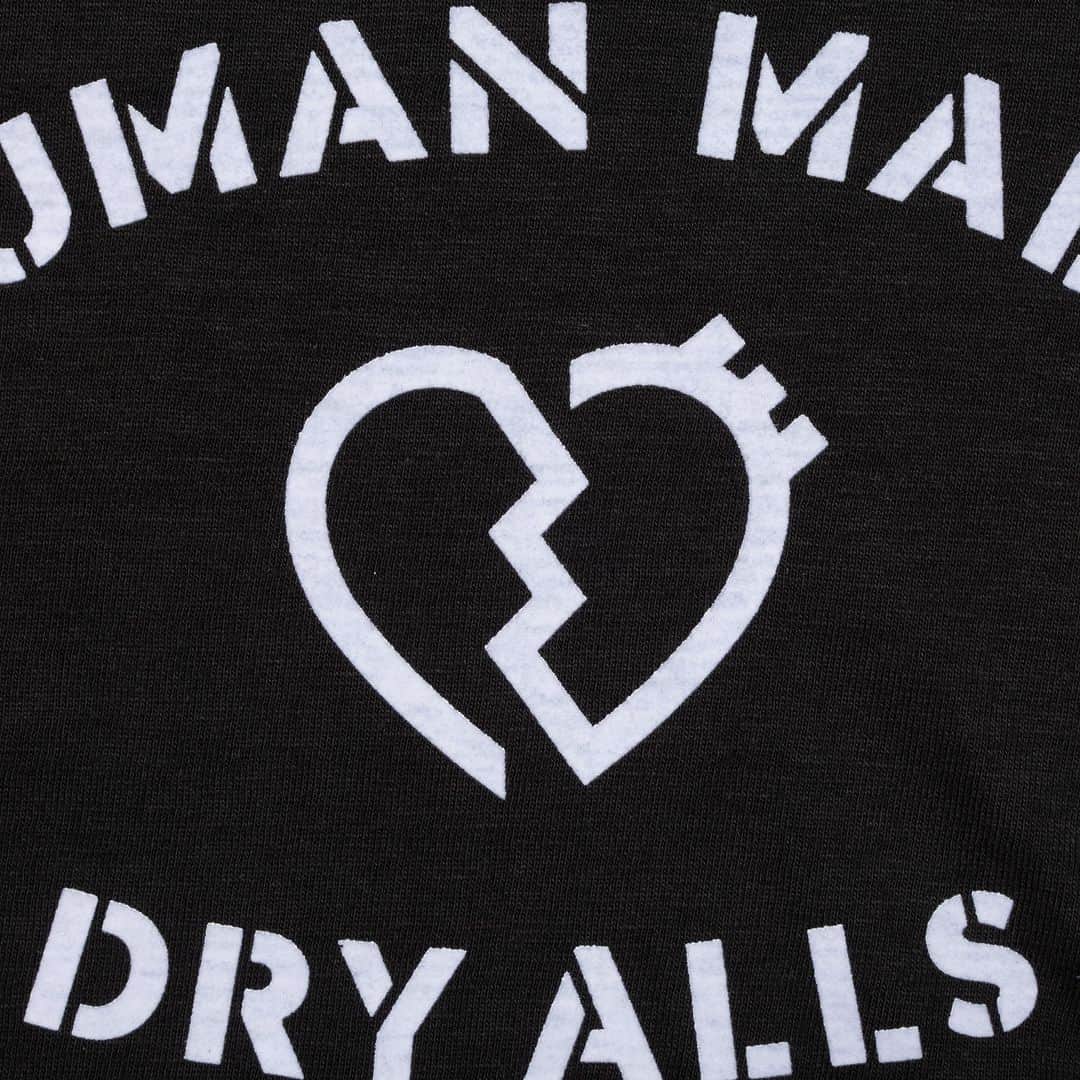 HUMAN MADEさんのインスタグラム写真 - (HUMAN MADEInstagram)「"GRAPHIC T-SHIRT #11" is available at 10th June 11:00am (JST) at Human Made stores mentioned below.  6月10日AM11時より、"GRAPHIC T-SHIRT #11” が HUMAN MADE のオンラインストア並びに下記の直営店舗にて発売となります。  [取り扱い直営店舗 - Available at these Human Made stores] ■ HUMAN MADE ONLINE STORE ■ HUMAN MADE OFFLINE STORE ■ HUMAN MADE HARAJUKU ■ HUMAN MADE SHIBUYA PARCO ■ HUMAN MADE 1928 ■ HUMAN MADE SHINSAIBASHI PARCO  *在庫状況は各店舗までお問い合わせください。 *Please contact each store for stock status.  HUMAN MADE定番の丸胴ボディーを使用したグラフィックTシャツ。 スラブ生地ならではの柔らかく独特な風合いと、オリジナルグラフィックが特徴です。  Graphic T-shirt with Human Made's standard rounded body. Woven with uneven slub yarn, it has a soft texture and is adorned with an original graphic.」6月9日 11時09分 - humanmade