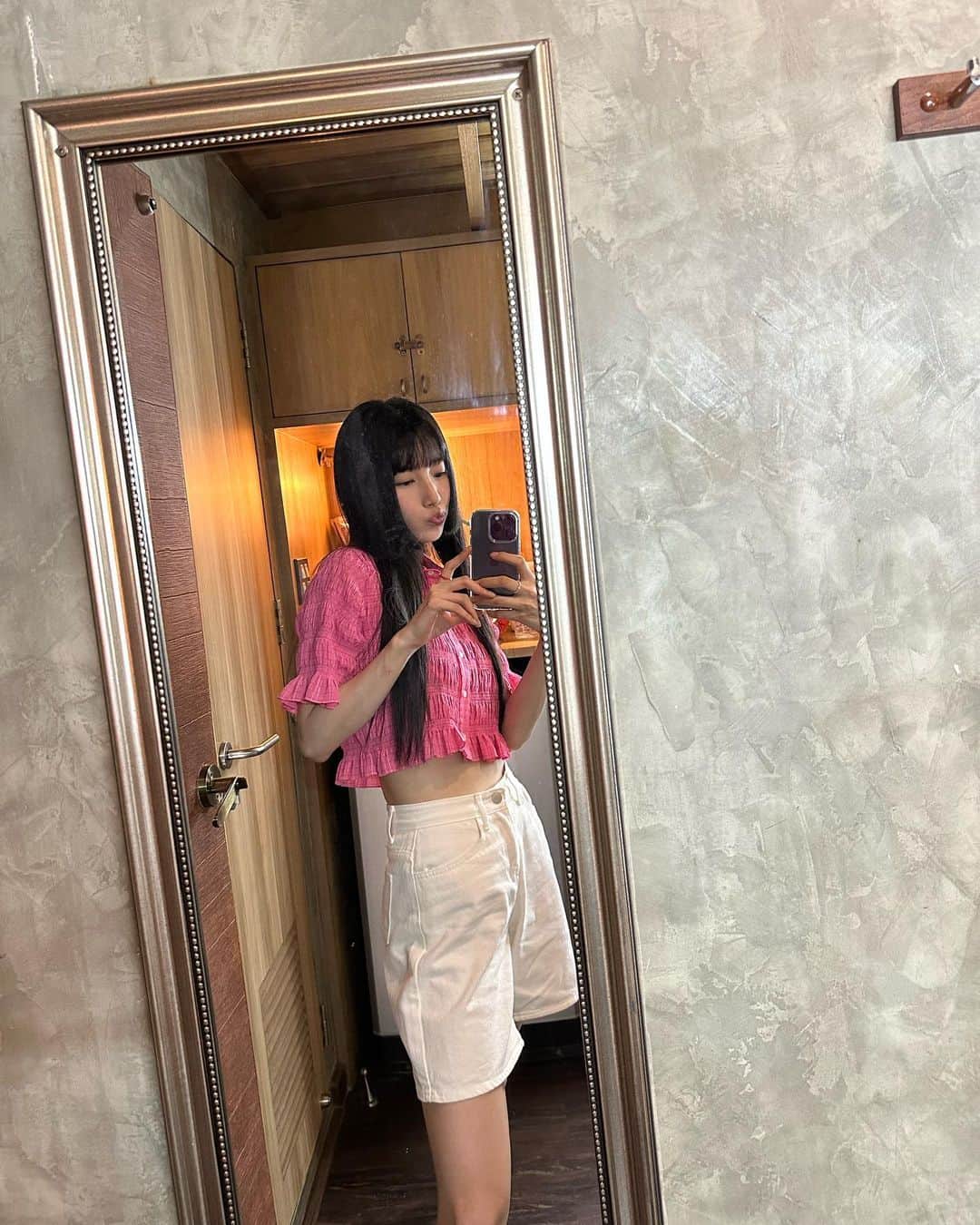 ペ・スジさんのインスタグラム写真 - (ペ・スジInstagram)「오랜만에 유툽 영상 업로드 *0*」6月9日 11時36分 - skuukzky