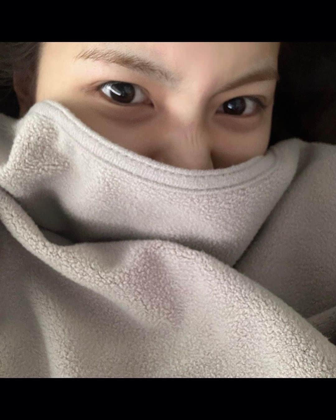 NMIXXさんのインスタグラム写真 - (NMIXXInstagram)「...AND SHE OPENED HER EYES.  #NMIXX #엔믹스 #BAE #배이 #✈️ #👁️ #🤪」6月9日 12時18分 - nmixx_official