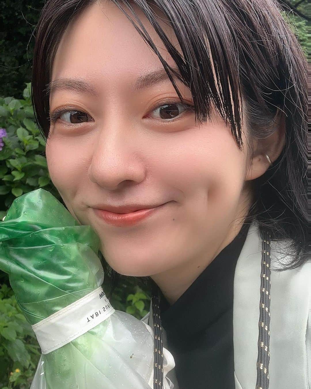 旭桃果のインスタグラム：「#紫陽花 #あじさい #梅雨 #クリームソーダ #umbrella #creamsoda」