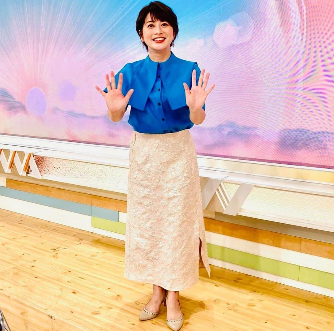 久保田直子のインスタグラム：「今週は、ワイドスクランブルで大下さんの代理をしていました〜☺️」