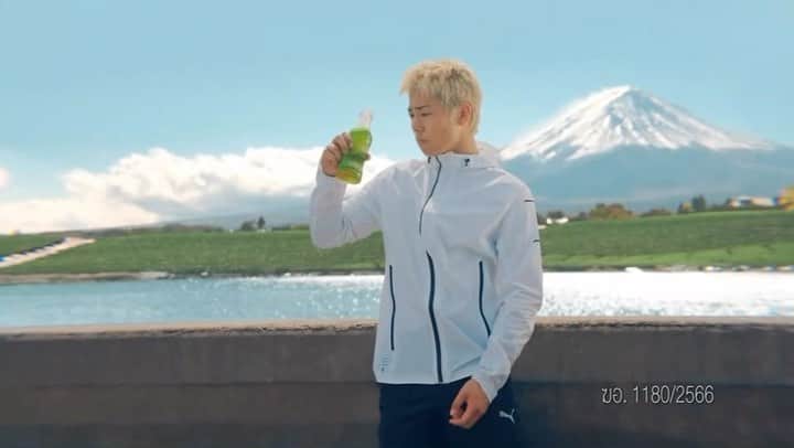 三浦孝太のインスタグラム：「I was featured in a commercial for Shizuoka Tea✨🙏  Please look for my commercials and advertisements in Thailand🇹🇭😁  And try to buy Shizuoka tea👍  @shizuokath #shizuokathailand#officialpartnershipofshizuokajapan#ใบชาต้นฤดู#ชาเขียวชั้นดี#ความตั้งใจของชาวชิซึโอกะ#จังหวัดชิซึโอกะประเทศญี่ปุ่น」