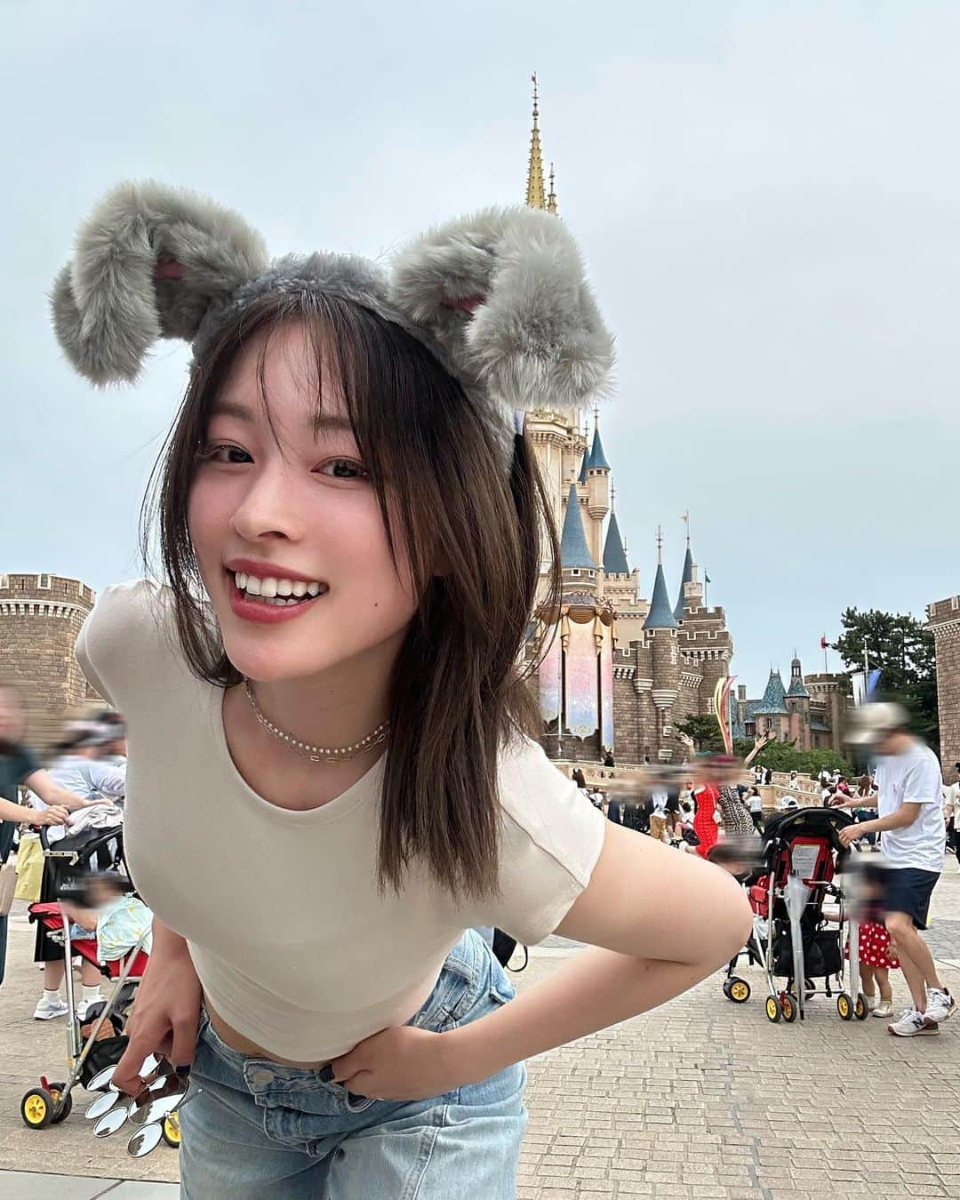 美月さんのインスタグラム写真 - (美月Instagram)「友達とDisney行ってきた ぷーしゃんかわ🍯 . #ディズニーコーデ #おそろいディズニー #disneyland #시밀러룩 #커플룩 #fyp」6月9日 14時32分 - lxxe_myself.8