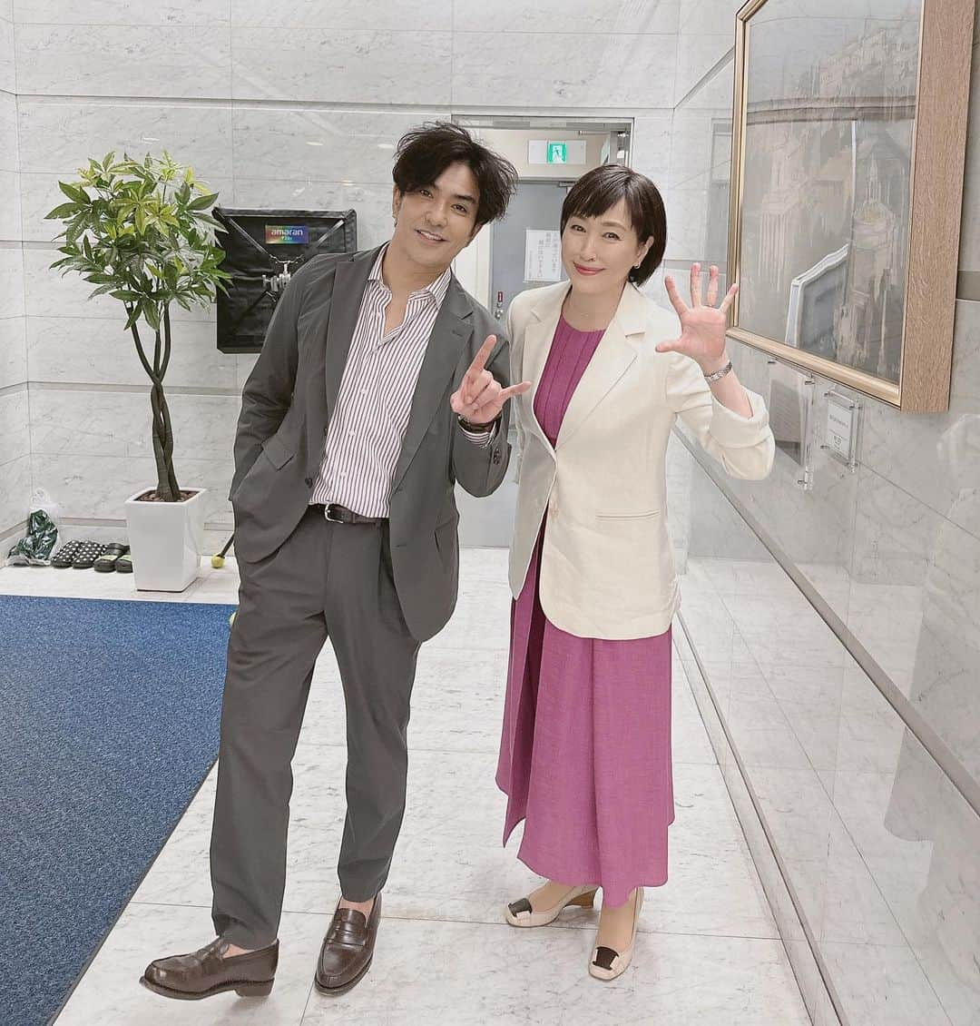 高島礼子さんのインスタグラム写真 - (高島礼子Instagram)「久々の再会 大河ドラマ「天地人」の時 5歳違いの息子でした☺️✨  #大河ドラマ #天地人 #北村一輝  さん #久々」6月9日 14時48分 - reico.official