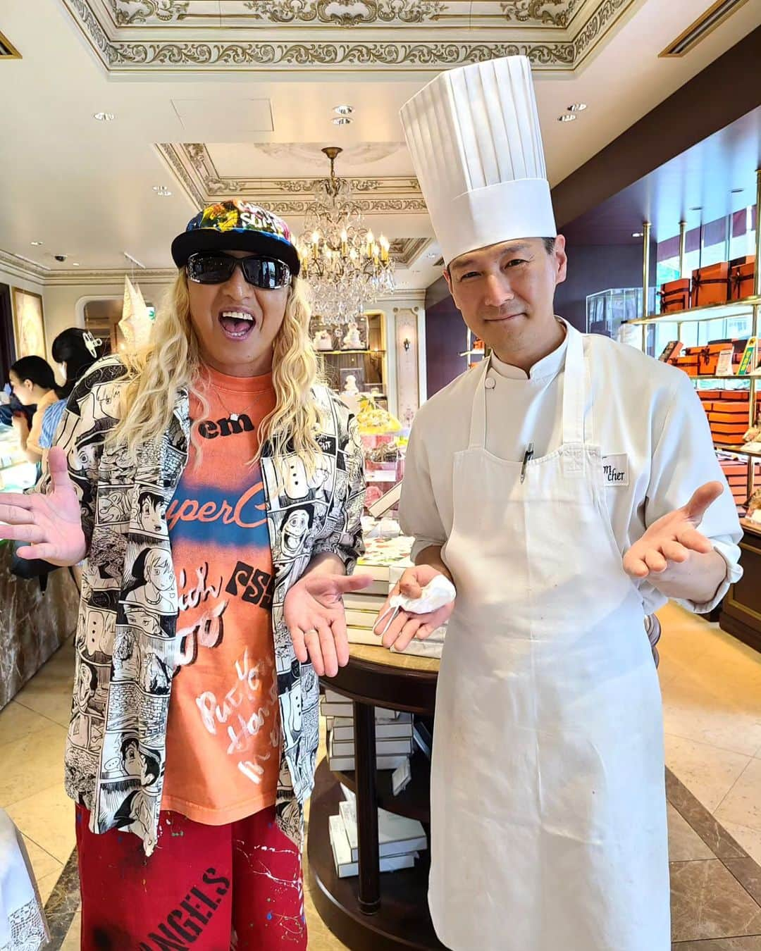 DJ KOOさんのインスタグラム写真 - (DJ KOOInstagram)「#堂島ロール  #サロンドモンシェール 心斎橋店さんで ランチ& #アフタヌーンティー    #TRFロール でお世話になった #郷田シェフが迎えてくれました！！  大好物クリーミーな #シーフードグラタン   映え映えの美味しさワールド アフタヌーンティー！！  #まるごと苺のかき氷 めっちゃテンションアガります！！  おいしく楽しい時間をありがとうございます！！ごちそうさま DO DANCE！！   #DJKOO」6月9日 15時46分 - dj_koo1019