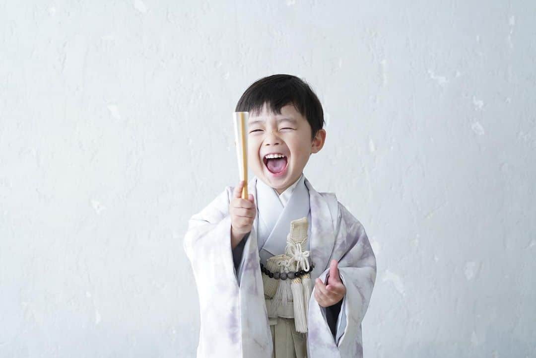 滝川りおのインスタグラム：「2020年6月9日 14時51分に誕生した息子👦🏻🧡 本日、3歳のお誕生日を迎えました〜🎂  今日はみんなでお祝い🥳🎉  #3歳 #3歳になりました #3歳男の子」