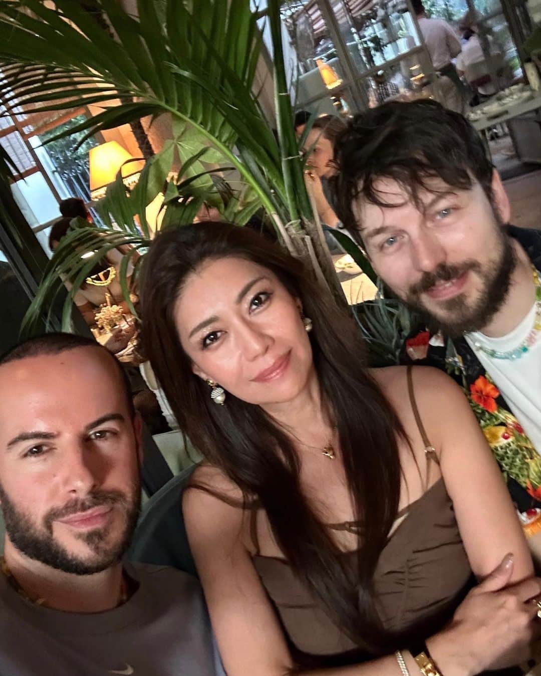 Taki Tanakaのインスタグラム：「#lovely #familydinner with @tomaso_anfossi @francescoferrari_  トマゾのBDもお祝い。 @lubar にて。  #day3 #milan」