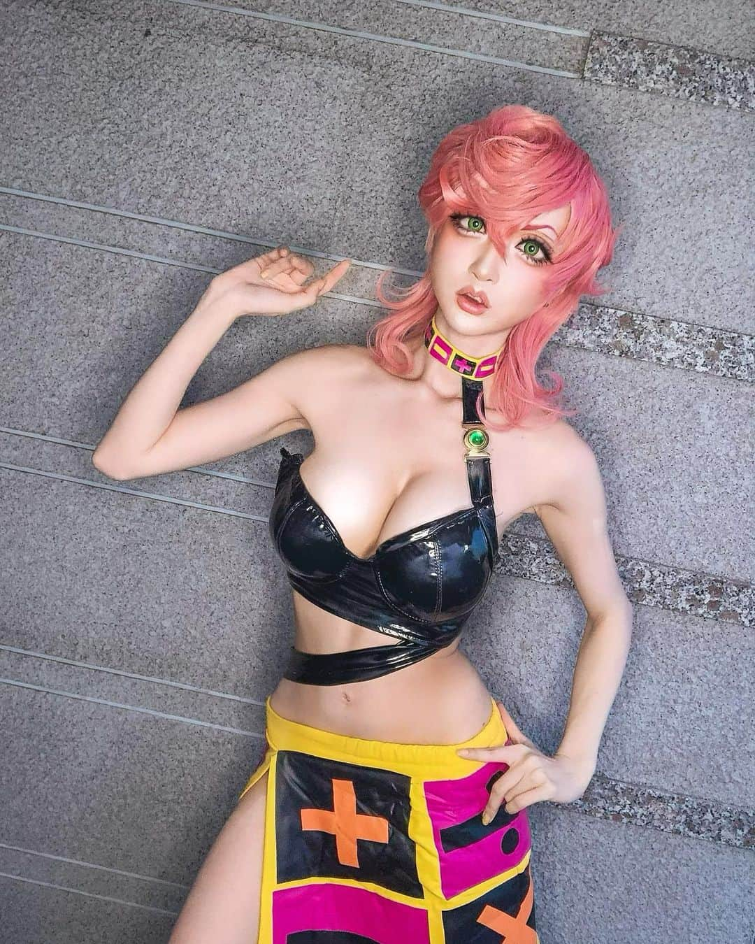 華密美琉さんのインスタグラム写真 - (華密美琉Instagram)「➕➖➗✖️  That’s pretty HOT…  Trish Una Cosplay.  ➕➖➗✖️  Trish Una is a major ally featured in Vento Aureo.   Being a target for the Boss' numerous enemies, she is bodyguarded by Bruno Bucciarati's gang.  She eventually awakens her own Stand, Spice Girl, and grows into a valuable ally for the team.  ️➕➖➗✖️  トリッシュのコスプレ  ジョジョの奇妙な冒険  第5部 黄金の風  コスプレ  トリッシュ・ウナ  ➕➖➗✖️  #JOJO  #ジョジョの奇妙な冒険  #jojosbizarreadventure  #goldenwind  #jojosbizarreadventuregoldenwind  #ジョジョの奇妙な冒険黄金の風  #黄金の風  #ジョジョ5部  #トリッシュウナ  #トリッシュ  #コスプレイヤー  #コスプレ女子  #コスプレ  #cosplaygirl  #cosplaysexy  #cosplaymodel  #cosplaymakeup  #cosplayer  #cosplaygirls  #trish  #trishuna  #jojocosplay  #jojocosplayer  #animegirl  #cosplayphoto  #cosplaylife  #cosplayworld  #followersnetflix  #followmeplease  #like」6月9日 16時54分 - chamomile_chami