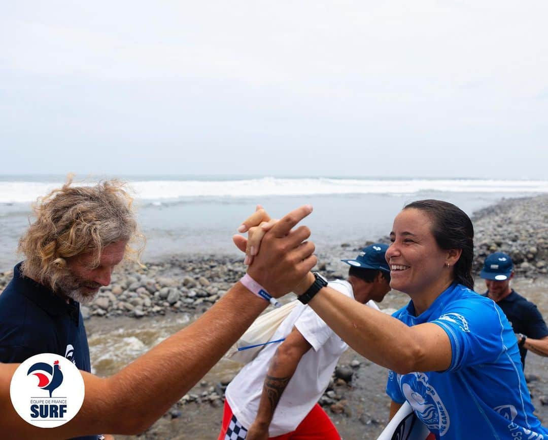 ジョアン・ディファイさんのインスタグラム写真 - (ジョアン・ディファイInstagram)「🥉Bronze for me at the @isasurfing World Games !   And a🥈silver medal for the team France 🇫🇷 !   Pretty cool ! I had a fun week with the team, thank you to everyone and to @surfingfrance 🙌🏾   📸 @surfingfrance @we__creative」6月10日 3時30分 - johannedefay