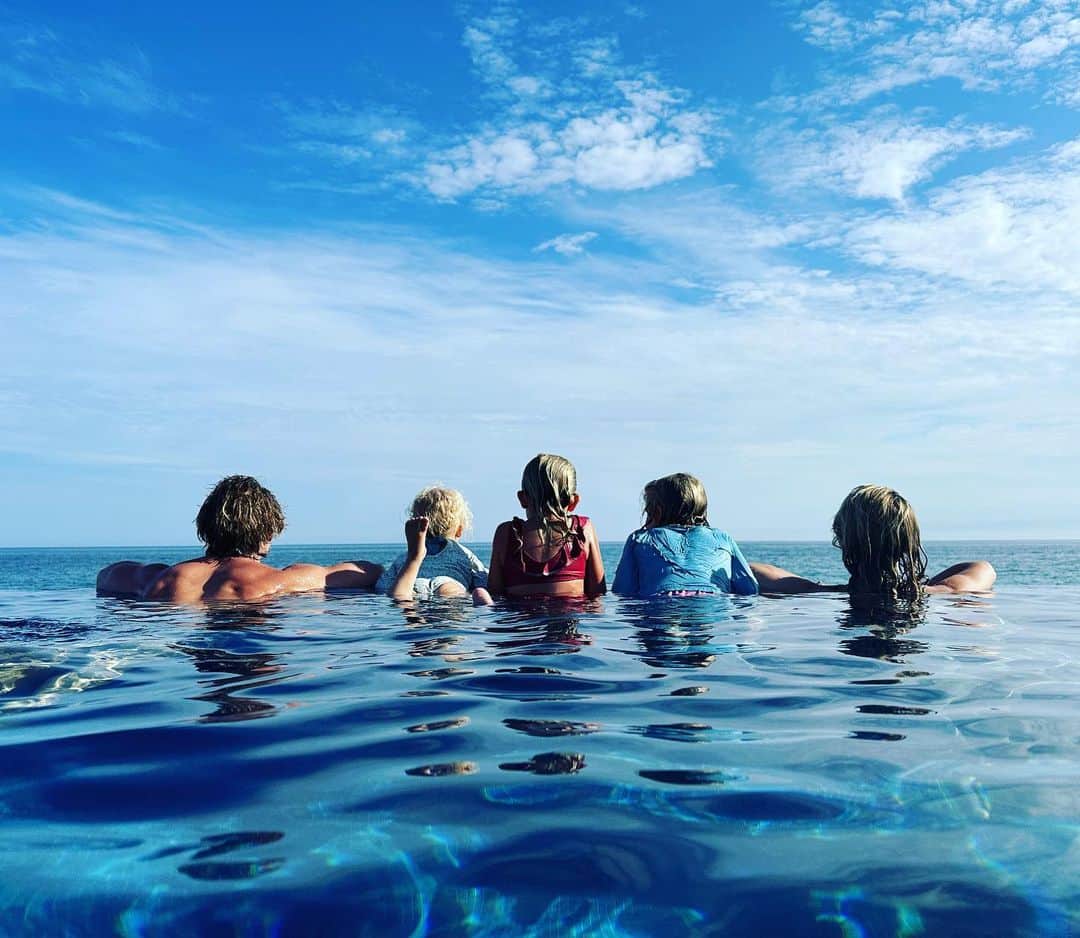 エリック・クリスチャン・オルセンさんのインスタグラム (エリック・クリスチャン・オルセンericcolsen)