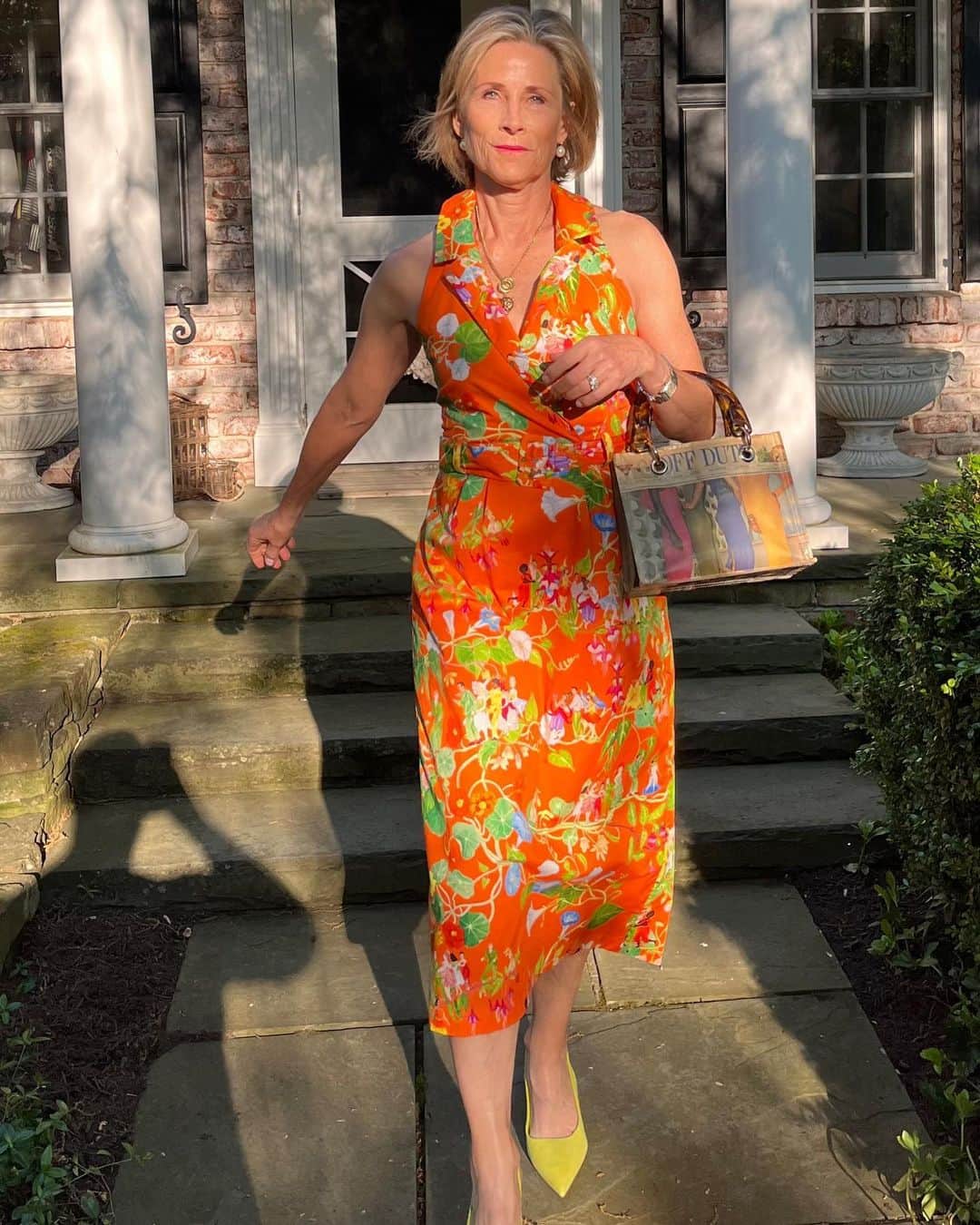 レイチェル アントノフのインスタグラム：「HONK HONK it’s @confidentstylekathie in the Jessy dress」