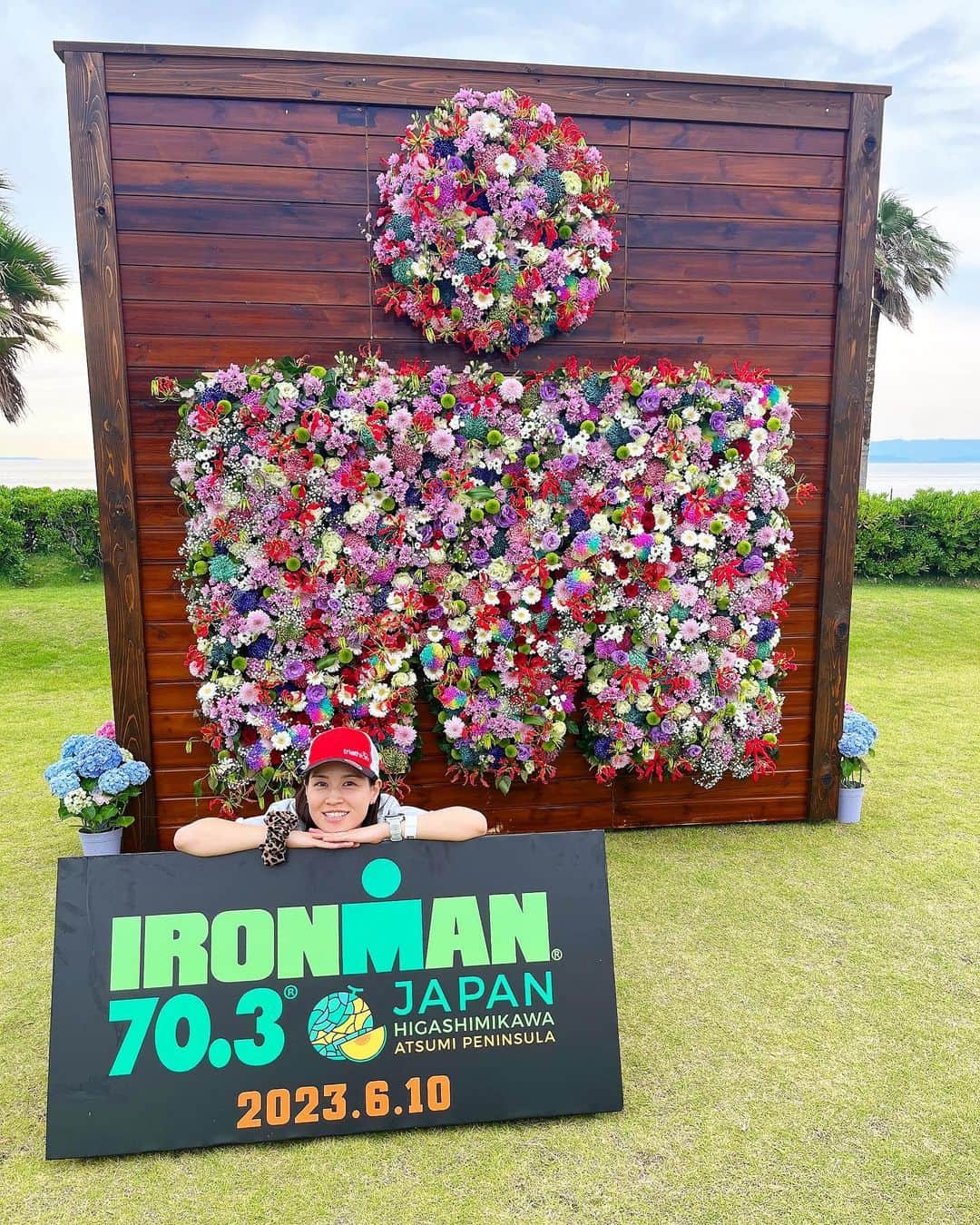 水越結花のインスタグラム：「🎪 IRONMAN JAPAN 70.3！ Higashimikawa（愛知県🌴） にチェックイン✨✨ @ironman70.3japanhigashimikawa #ironmanjapan  【No.711 水越結花】  Swim 1.9km Bike 90km Run 21kmのコース！  距離的には99Tのミドル完走経験があるけど 極寒の中☔️ほぼ白目でほぼ記憶なし！笑 IRONMANレースは初めて😍  白戸太朗さんに相変わらず握力強め握手で パワーチャージしてもろたからきっと大丈夫✊ 笑顔で完走して ハーフアイアンマンになるぞー！  まずはスタートラインに立てるように カーボパーティdone🍝 明日6:25🌅🏝には 海に飛び込んでおります！はえーっ！！  THANKYOU GOOOODAY🌈 おやすみなさい🌜✨」