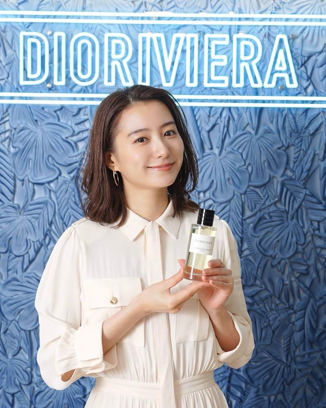 のインスタグラム：「クリスチャン ディオールの新しい香水 #ルジャルダンディオリビエラ 🫧🌱💛  pop upは6/18まで ぜひ会場で体験してみてね☺︎ (事前予約制)  @diorbeauty #lejardindioriviera  👗 @elisabettafranchi」