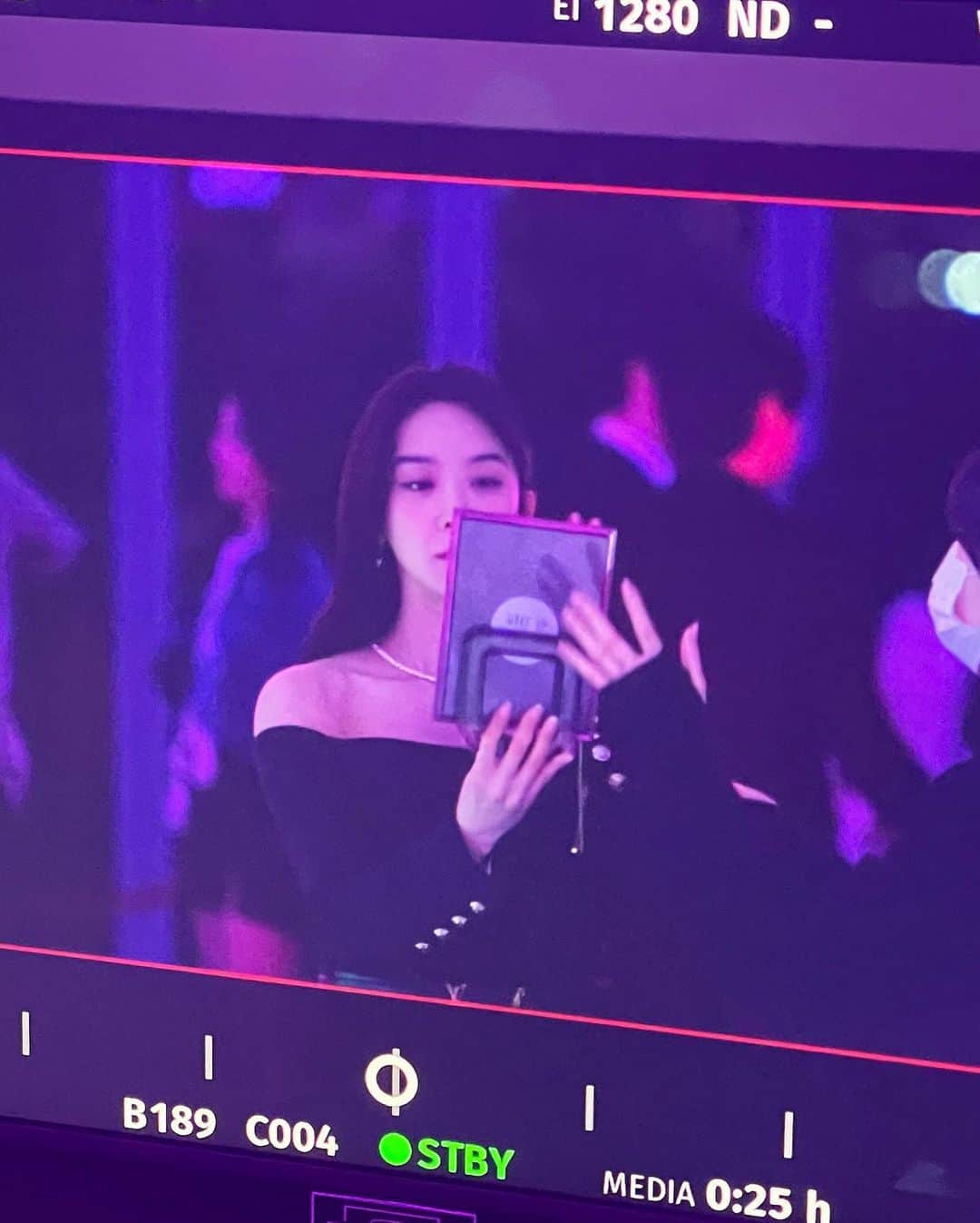 イ・チョンアのインスタグラム：「🔮」