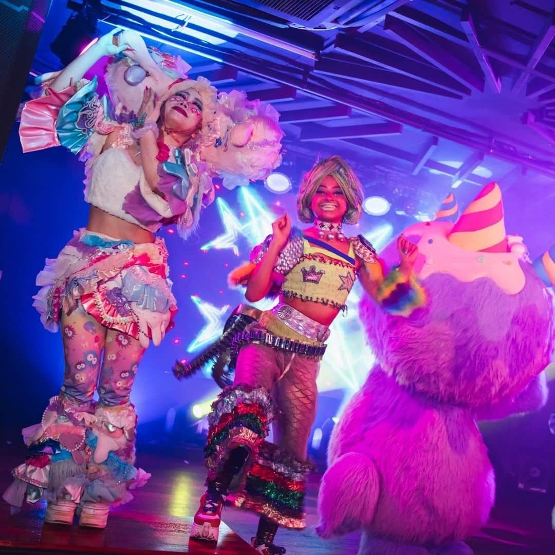 KAWAII MONSTER CAFEさんのインスタグラム写真 - (KAWAII MONSTER CAFEInstagram)「💛👽【KAWAII MONSTER PARTY】👽💚 5.25 Thank u for comming💞👑✨   🌈Monster X & Monster girl😈@monsterx_kawaii  🎀MELTY🧁 @ciel_melty  💙JELLY 🔮 @alice22o_  🍄 MUSH 🪅 @kili_ilik  ⚡️CRAZY🔫 @ruka24_official   #kawaiimonsterparty #kawaiimonstercafe  #monsterx #monstergirl #tokyo #harajuku」6月9日 19時59分 - kawaiimonstercafe