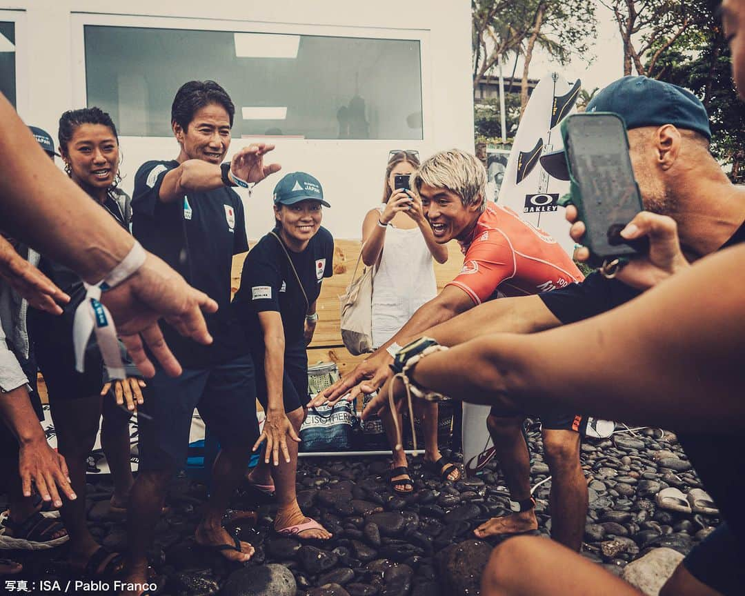 日本オリンピック委員会さんのインスタグラム写真 - (日本オリンピック委員会Instagram)「˗ˏˋNICE SHOT📸ˎˊ˗  ワールドサーフィンゲームズ2023より #TEAMJAPAN のクールな表情📷✨  #松田詩野 選手 #五十嵐カノア 選手 #稲葉玲王 選手   #がんばれニッポン」6月9日 20時00分 - teamjapanjoc