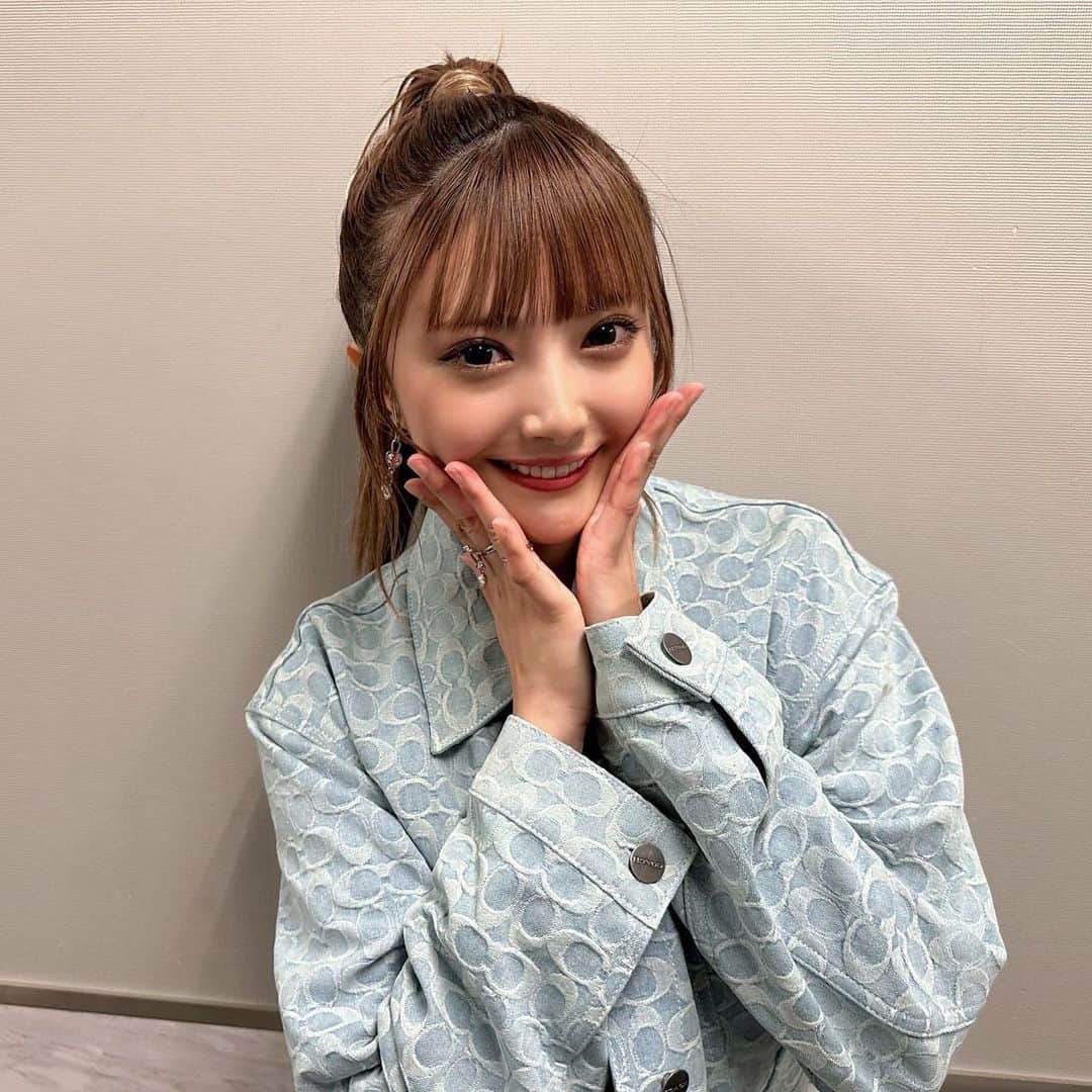 安西かれんのインスタグラム：「#ハマダ歌謡祭  有難うございました✨ 1999年生まれなのでギリベテラン世代で頑張らせて頂きました😆(笑) とっても楽しかった～☺️ 衣装タグ付けしておきます^ ̳ᴗ ̫ ᴗ ̳^ྀི  TVerで見逃し配信あるみたいです😆」