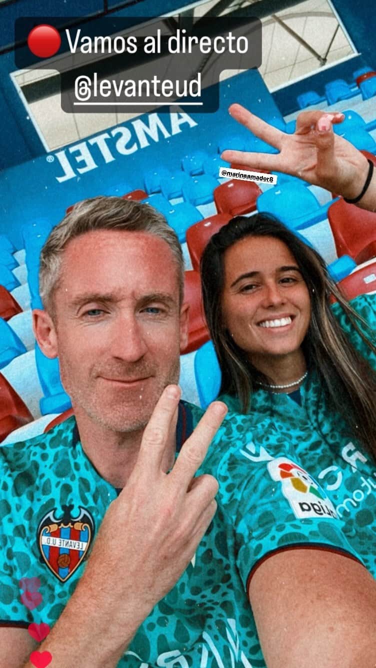 レバンテUDのインスタグラム：「🙌🏽🐸 Terapia de PlayOff   🔜 #AlavésLevante   • #amstel #asisa #balearia #bcdsport #cocacola #fibravalencia #germainedecapuccini #macronsports #marcosautomocion #sesderma #teika」