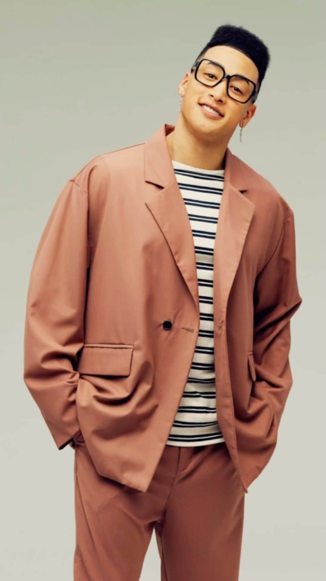のインスタグラム：「* * GENERATIONS 10th ANNIVERSARY展 * "MANDY" * * 🌏公式HP https://www.hmv.co.jp/news/article/230425113/ * * ＜札幌会場＞ 会場：hmv museum 札幌（「HMV札幌ステラプレイス」店内） 日程：6/9(金)〜7/17(月・祝) 営業時間：11:00～20:30 ※入場は20:00まで * * ＜仙台会場＞ 会場：hmv museum 仙台（「HMV仙台 E BeanS」店内） 日程：6/9(金)〜7/17(月・祝) 営業時間：11:00～20:00 ※入場は19:30まで * * ＜東京会場＞ 会場：hmv museum 渋谷5（「HMV&BOOKS SHIBUYA」5F） 日程：6/9(金)〜7/2(日) 営業時間：11:00～20:30 ※入場は20:00まで * * ＜大阪会場＞ 会場：hmv museum 心斎橋（「HMV&BOOKS SHINSAIBASHI」店内） 日程：6/9(金)〜7/2(日) 営業時間：11:00～20:30 ※入場は20:00まで * * ＜西宮会場＞ 会場：hmv museum 西宮（「HMV阪急西宮ガーデンズ」店内） 日程：6/9(金)〜7/17(月・祝) 営業時間：11:00～20:30 ※入場は20:00まで * * ＜名古屋会場＞ 会場：hmv museum 栄 satellite ( 栄NOVA 2F 特設スペース ） 日程：7/8(土)〜7/30(日) 営業時間：11:00～20:00 ※入場は19:30まで  * * ＜福岡会場＞ 会場：hmv museum 博多（「HMV&BOOKS HAKATA」店内） 日程：7/8(土)〜7/30(日) 営業時間：11:00～20:30 ※入場は20:00まで * ※各会場の営業時間に準じ、営業日・営業時間が変更となる可能性がございます。ご了承ください。 * * #GENERATIONS #GENE #ジェネ #GENE_集まれ騒げ繋がれ #関口メンディー #MANDY #DREAMERS」