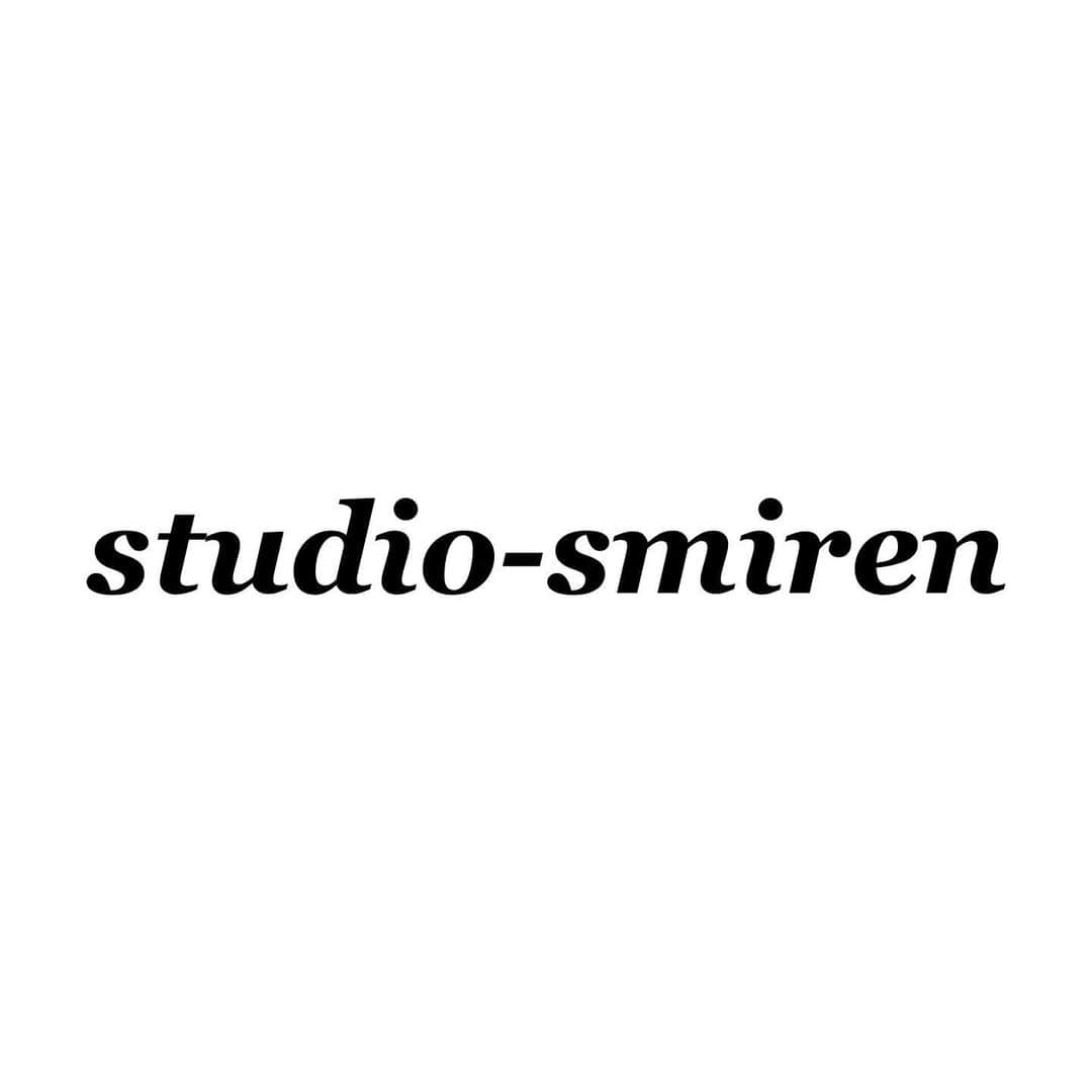 近藤廉のインスタグラム：「このたびstudio-smirenを開設しました🙌🏻 このスタジオでは、私smirenの好きなもの、コレクションを好きなように投稿していくスタジオです☺️ このスタジオ運営を手伝ってくれる子が2人いるのでその子たちも含めて後日紹介しますので、ぜひフォローしてお待ちください🙇🏻‍♂️🙇🏻‍♂️ @studio_smiren #studiosmiren #smiren」